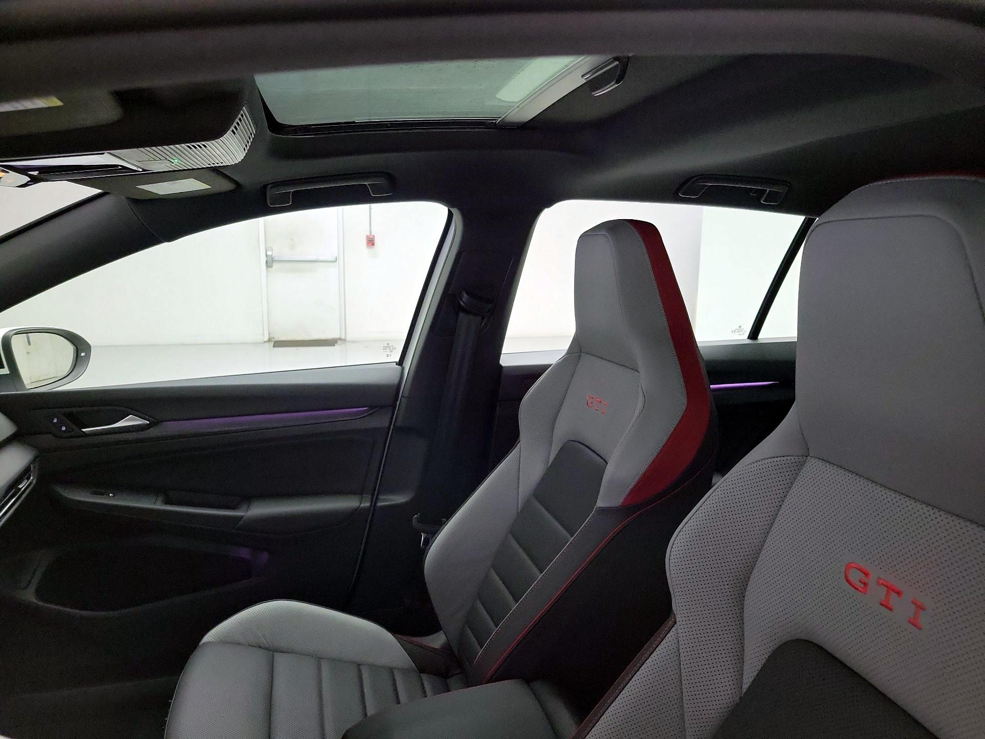 Thumbnail: 2024 Volkswagen Golf - 20