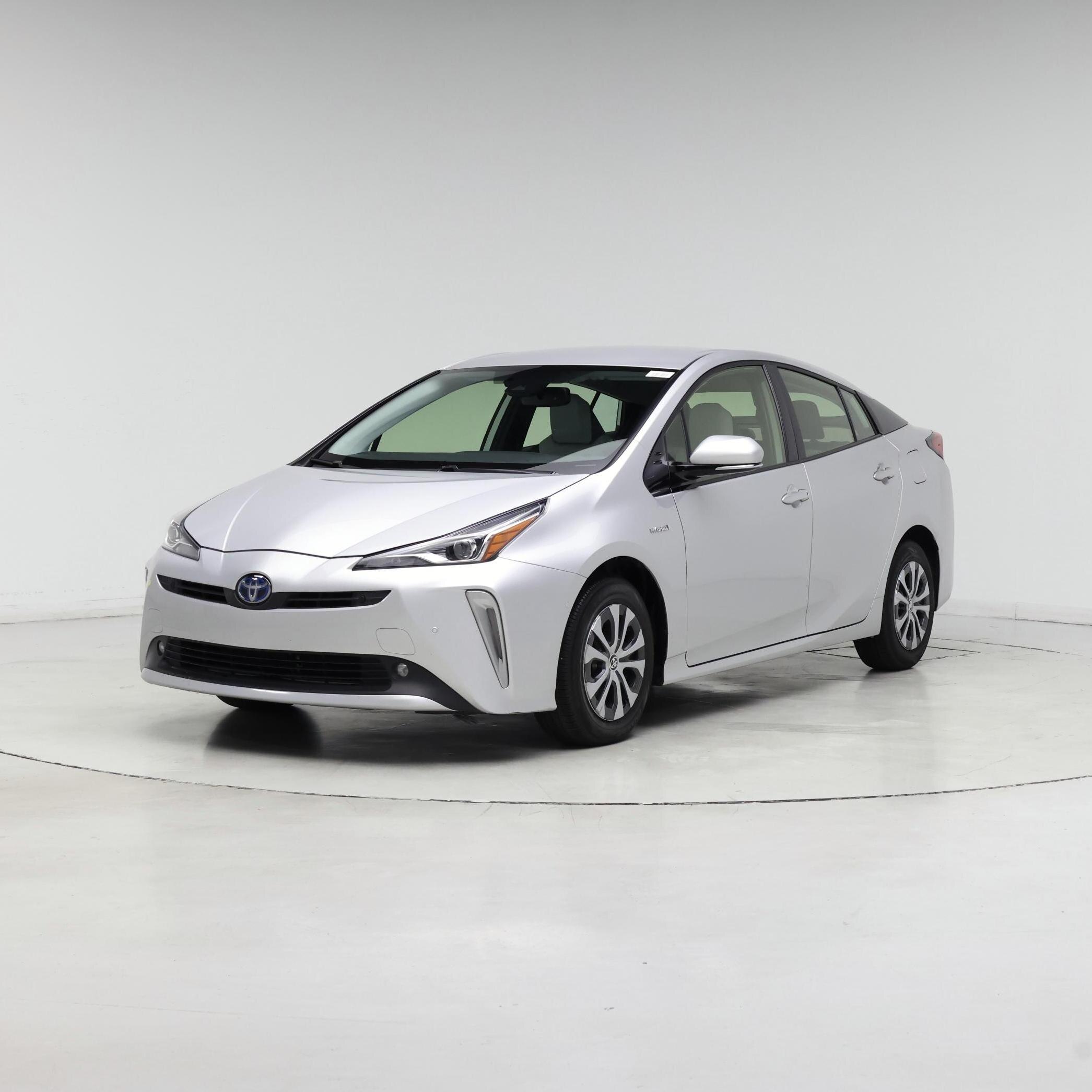 Thumbnail: 2019 Toyota Prius - 4