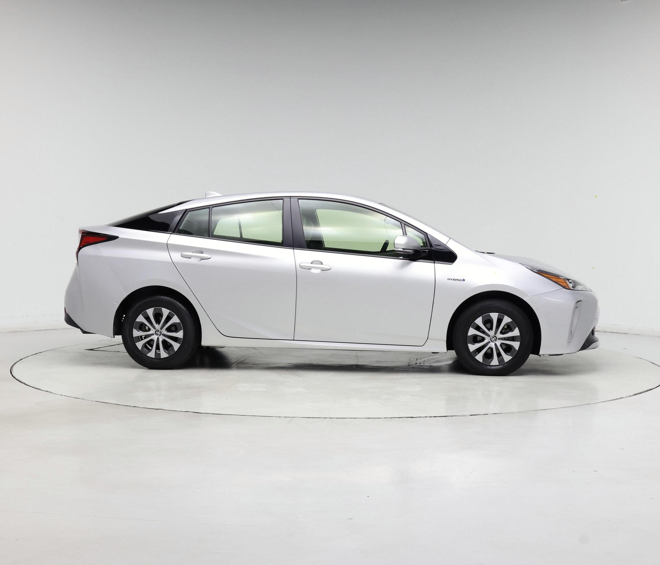Thumbnail: 2019 Toyota Prius - 7
