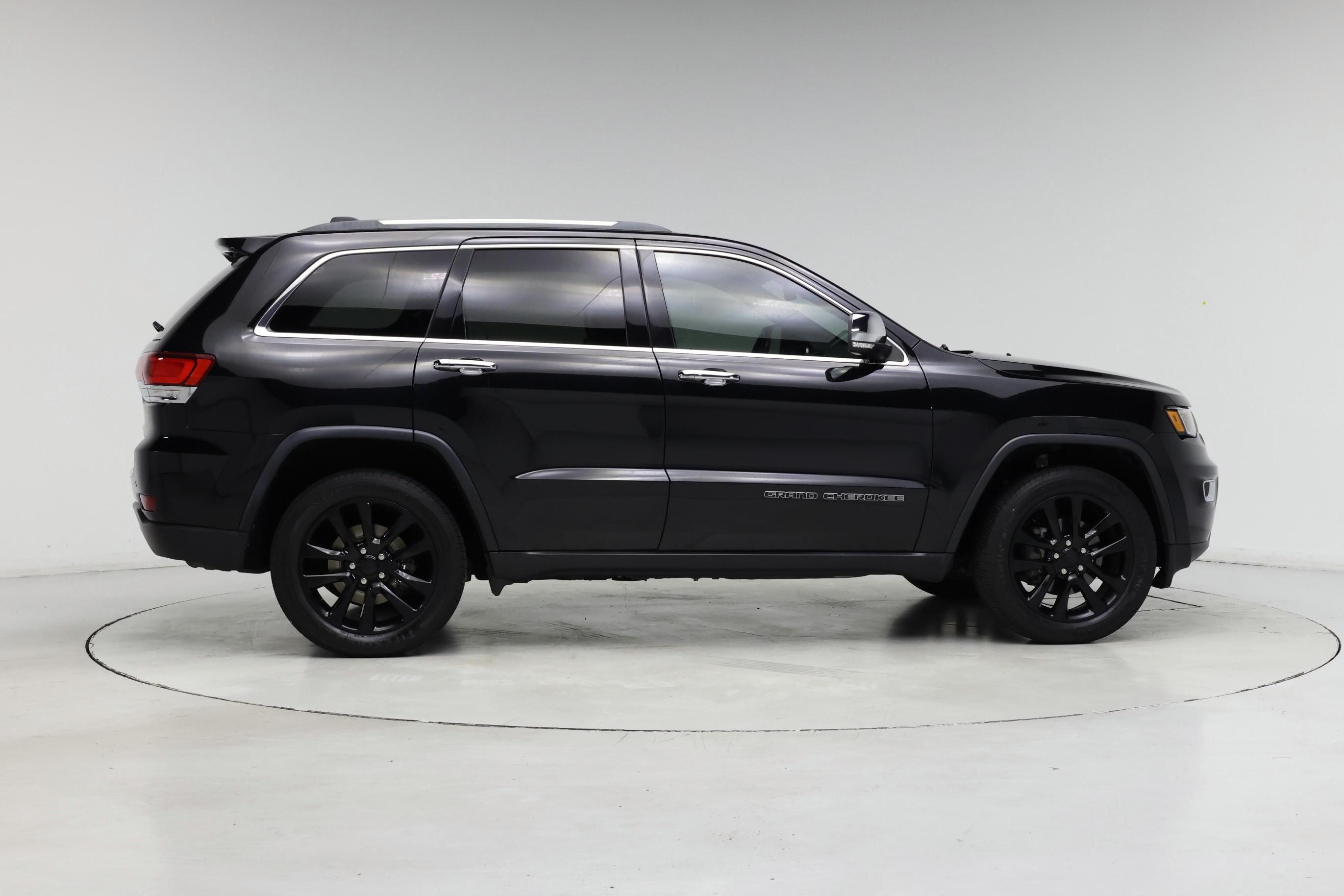 Thumbnail: 2020 Jeep Grand Cherokee - 7