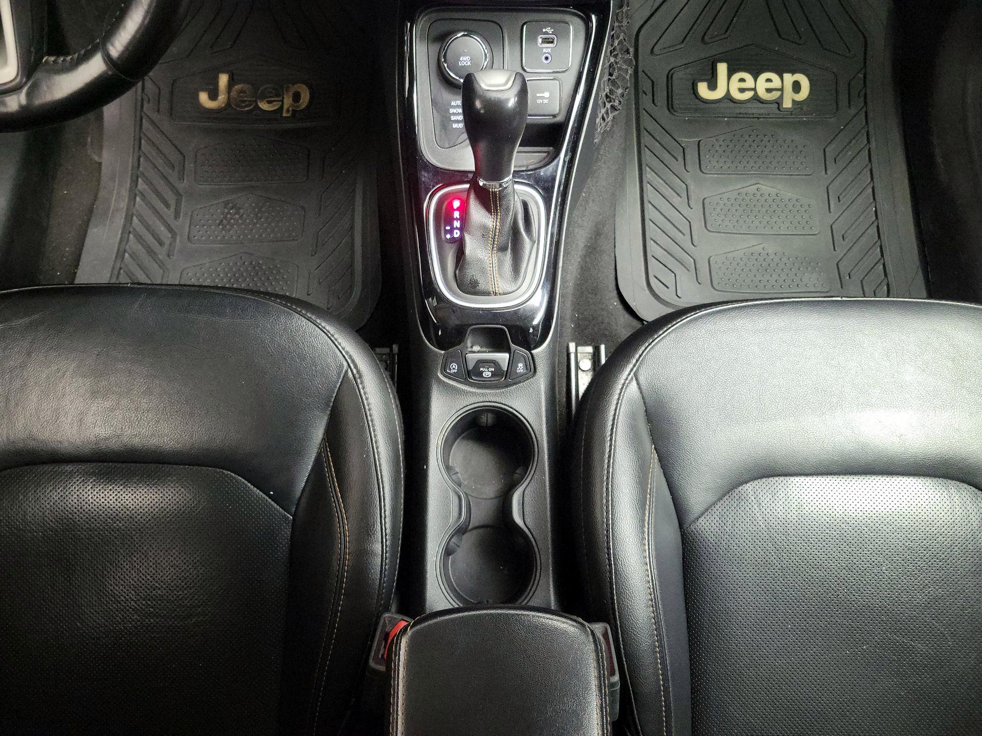 Thumbnail: 2018 Jeep Compass - 17