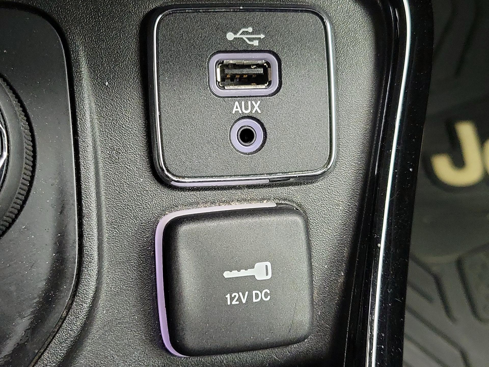 Thumbnail: 2018 Jeep Compass - 18