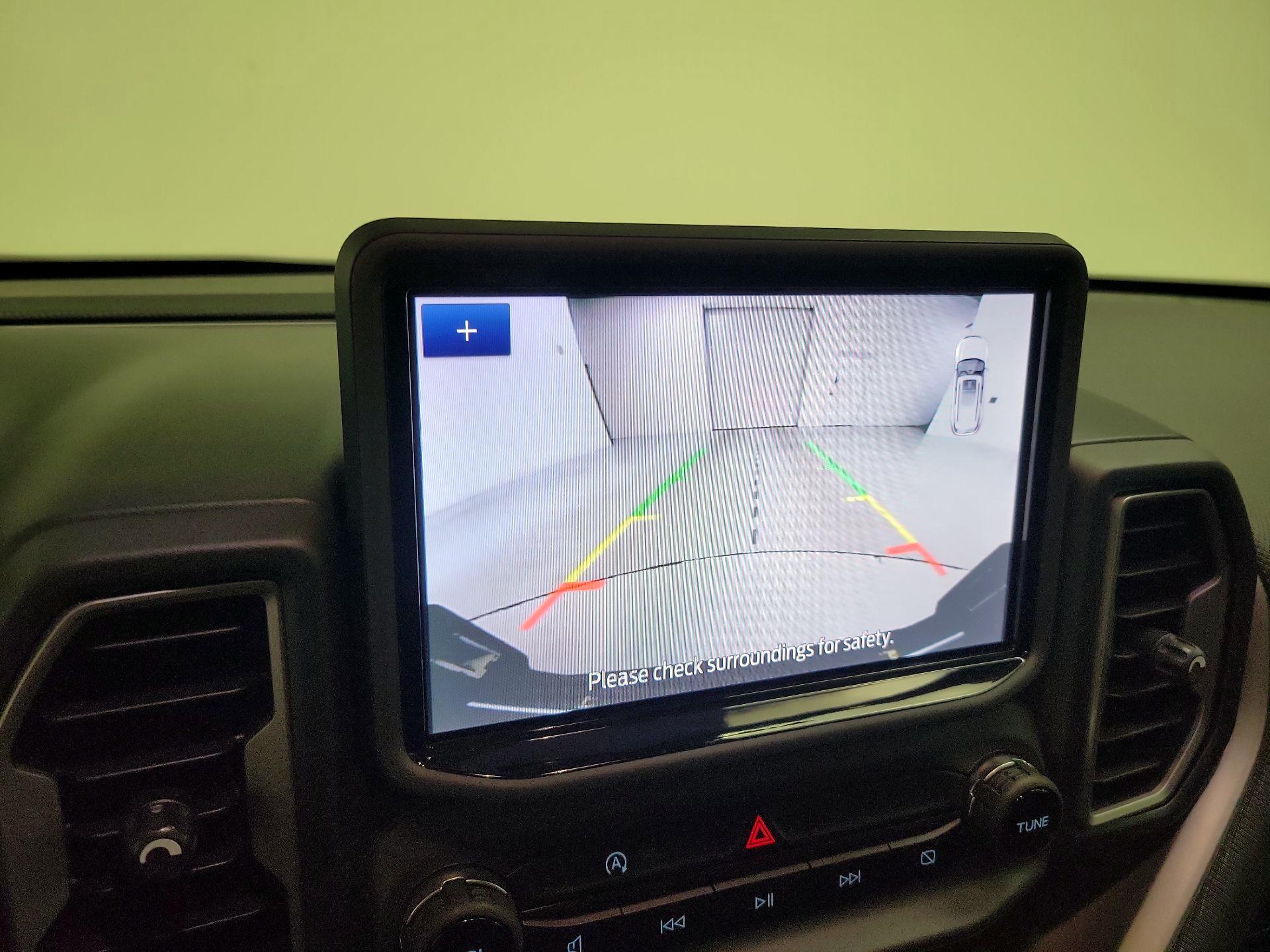 Thumbnail: 2022 Ford Bronco Sport - 15