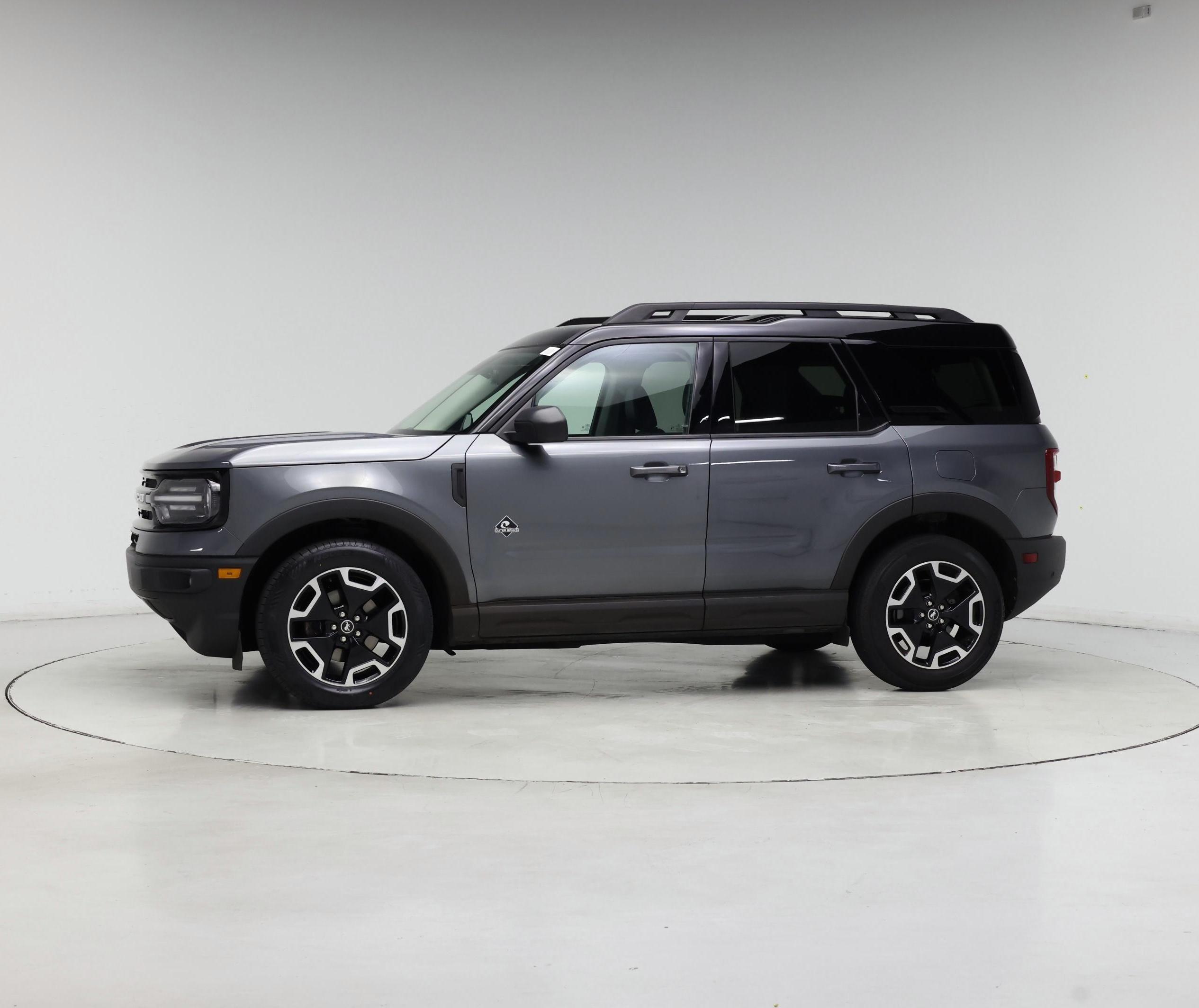 Thumbnail: 2022 Ford Bronco Sport - 3