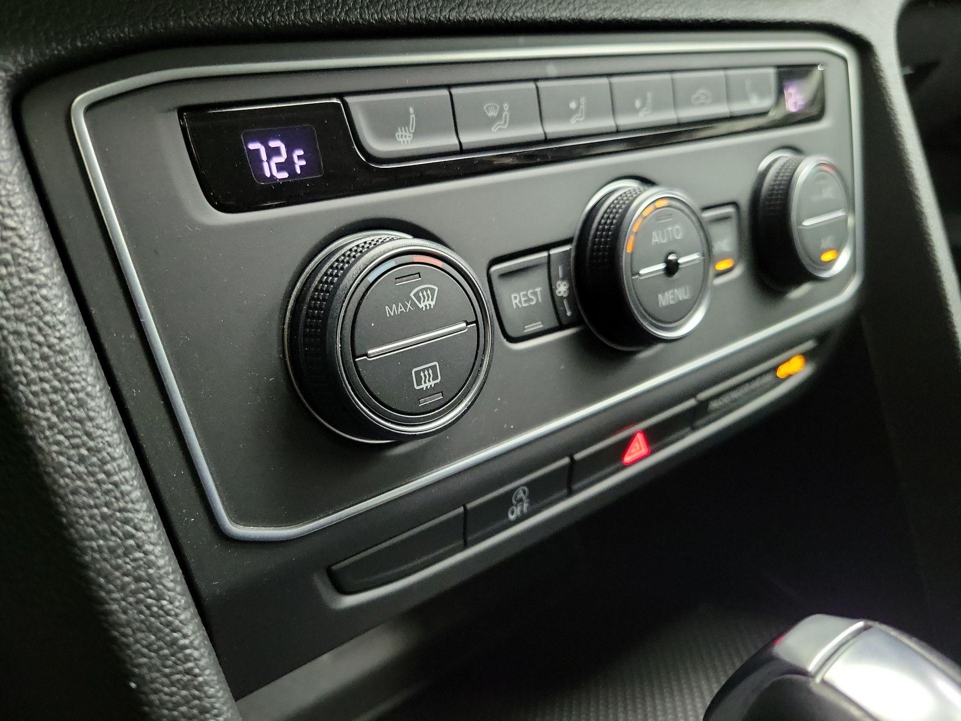 Thumbnail: 2019 Volkswagen Atlas - 16