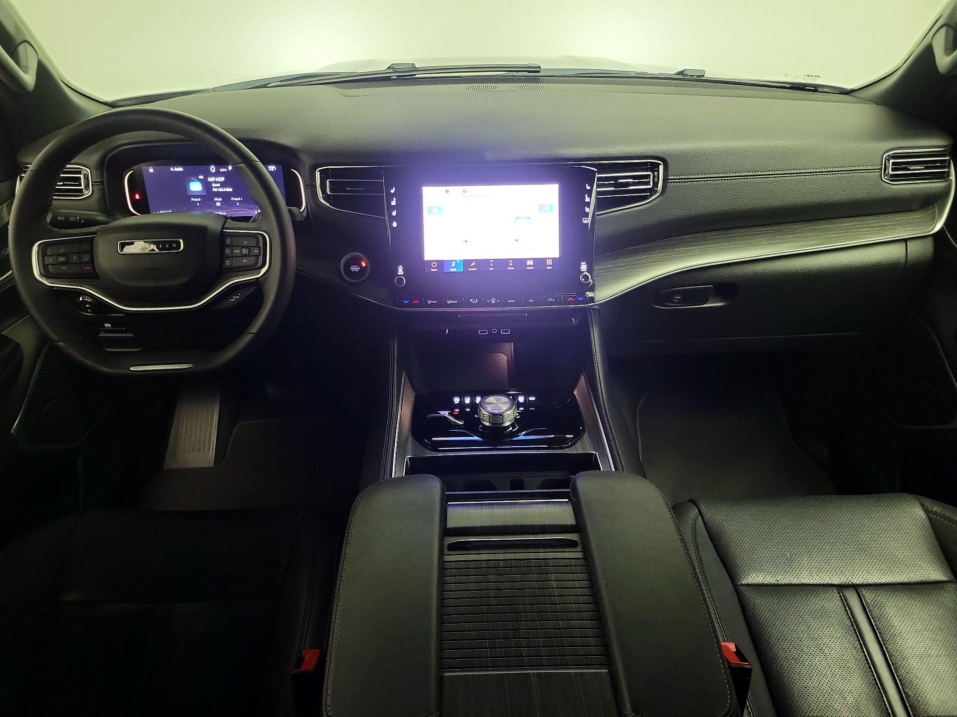 Thumbnail: 2023 Jeep Wagoneer - 9