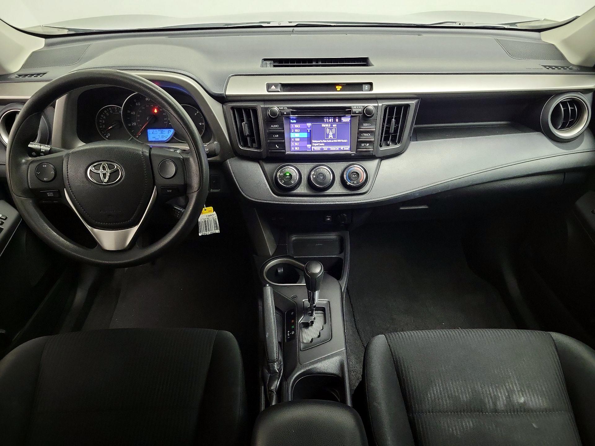 Thumbnail: 2016 Toyota RAV4 - 9