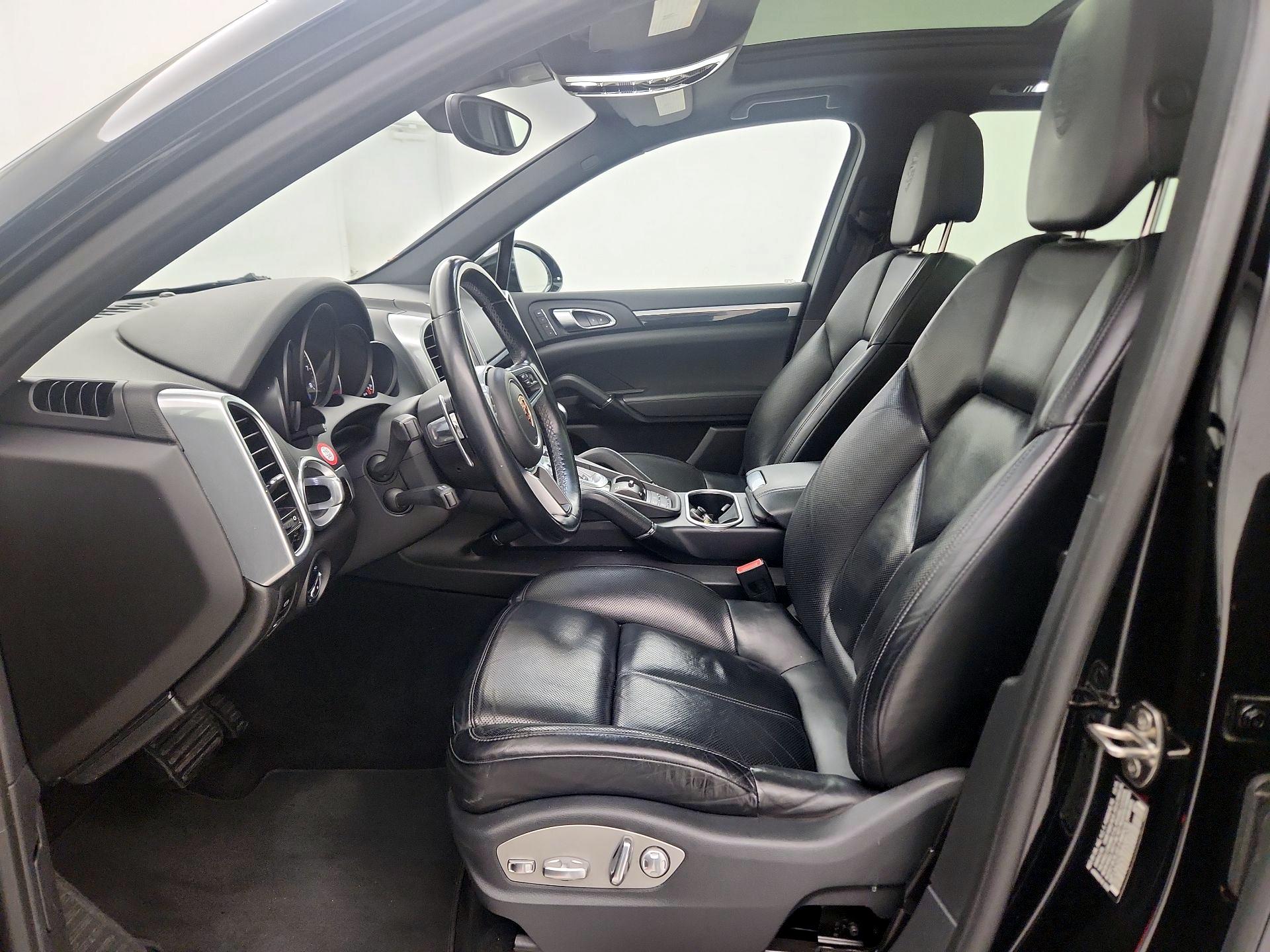 Thumbnail: 2017 Porsche Cayenne - 11