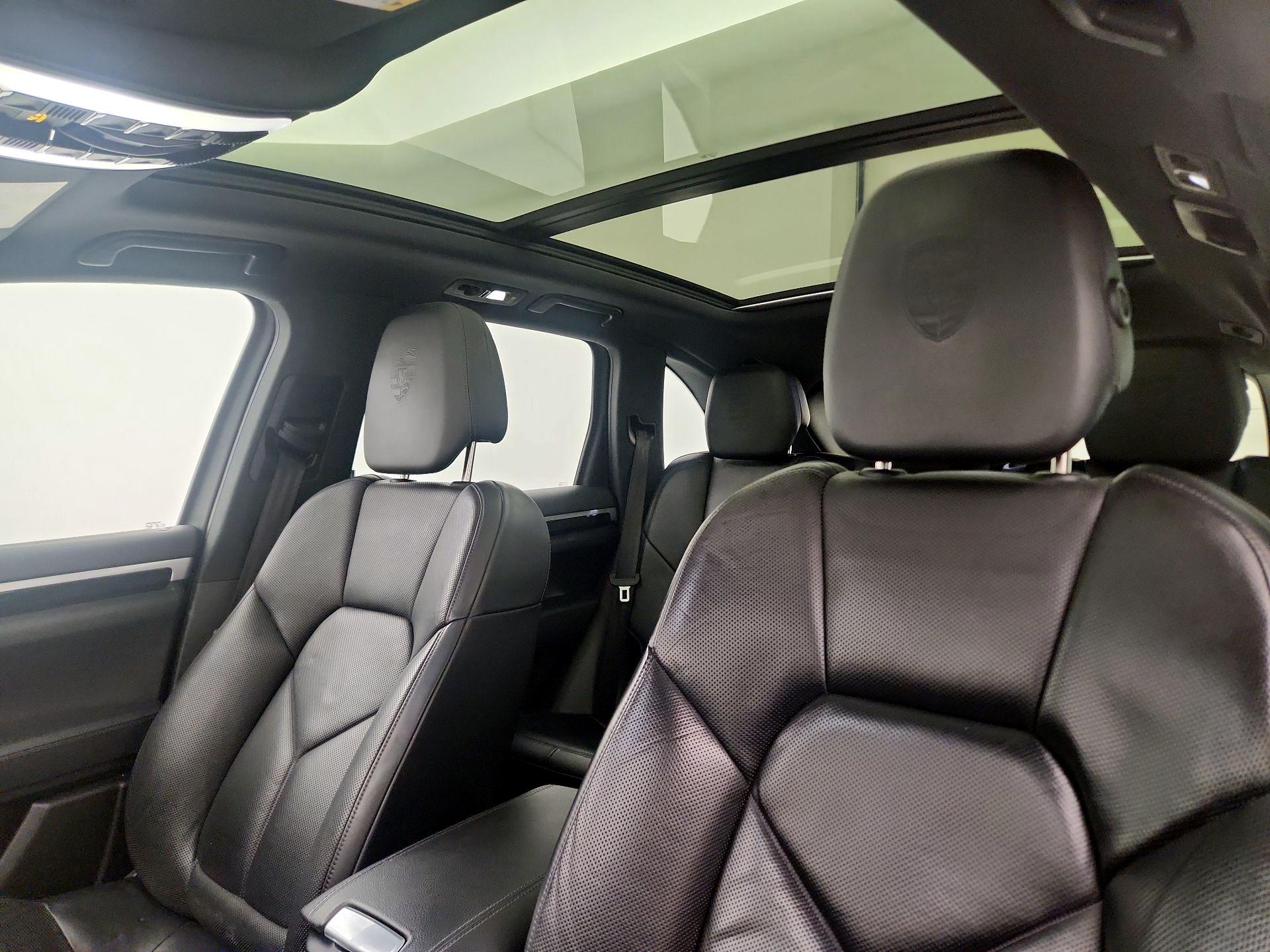 Thumbnail: 2017 Porsche Cayenne - 19