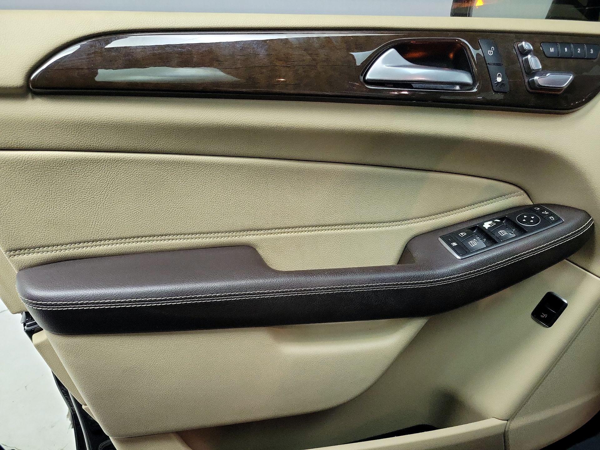 Thumbnail: 2018 Mercedes-Benz GLE - 12