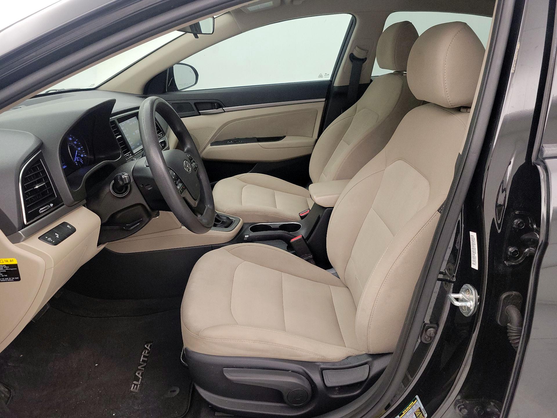 Thumbnail: 2018 Hyundai Elantra - 11