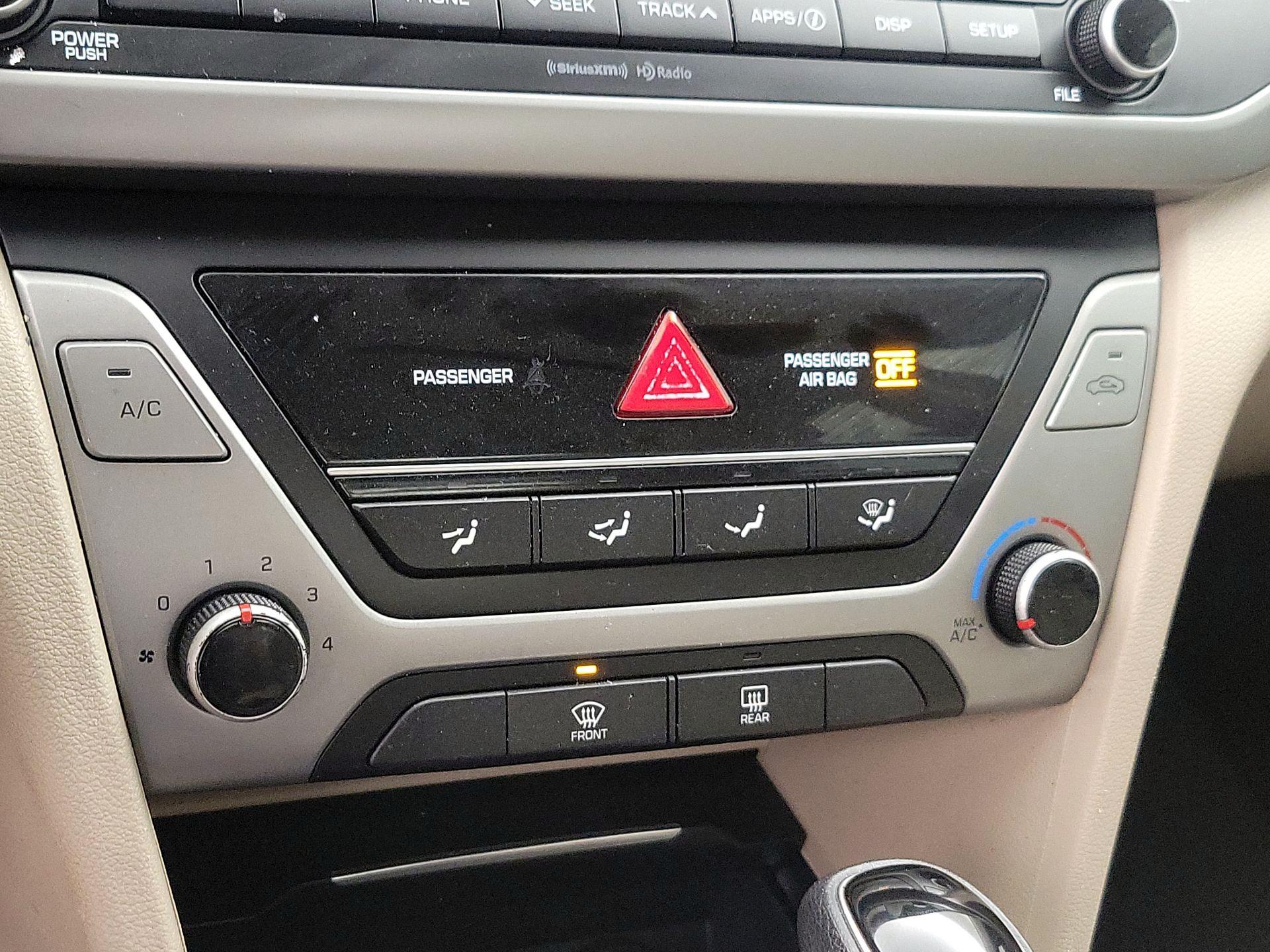 Thumbnail: 2018 Hyundai Elantra - 16