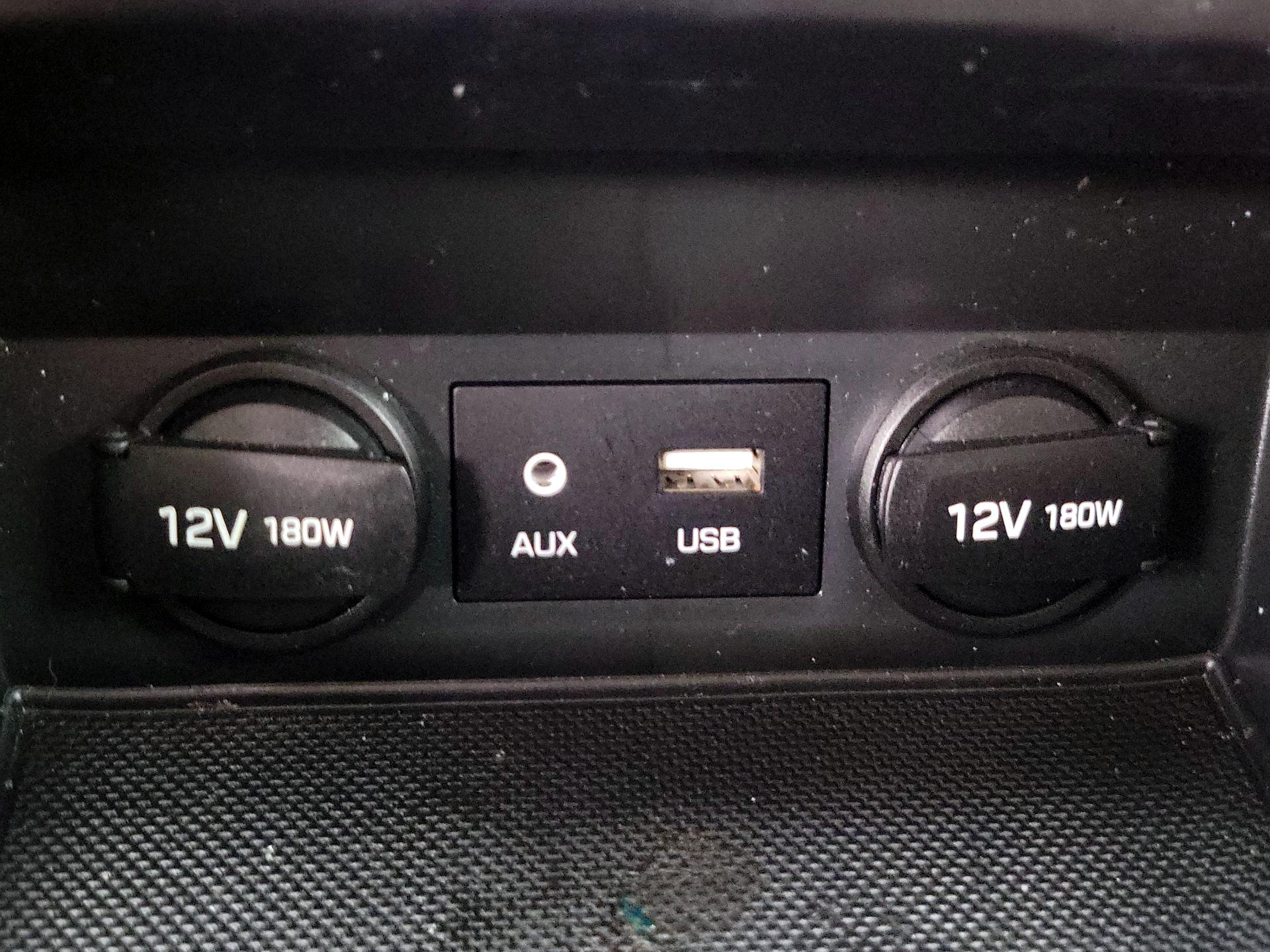 Thumbnail: 2018 Hyundai Elantra - 18