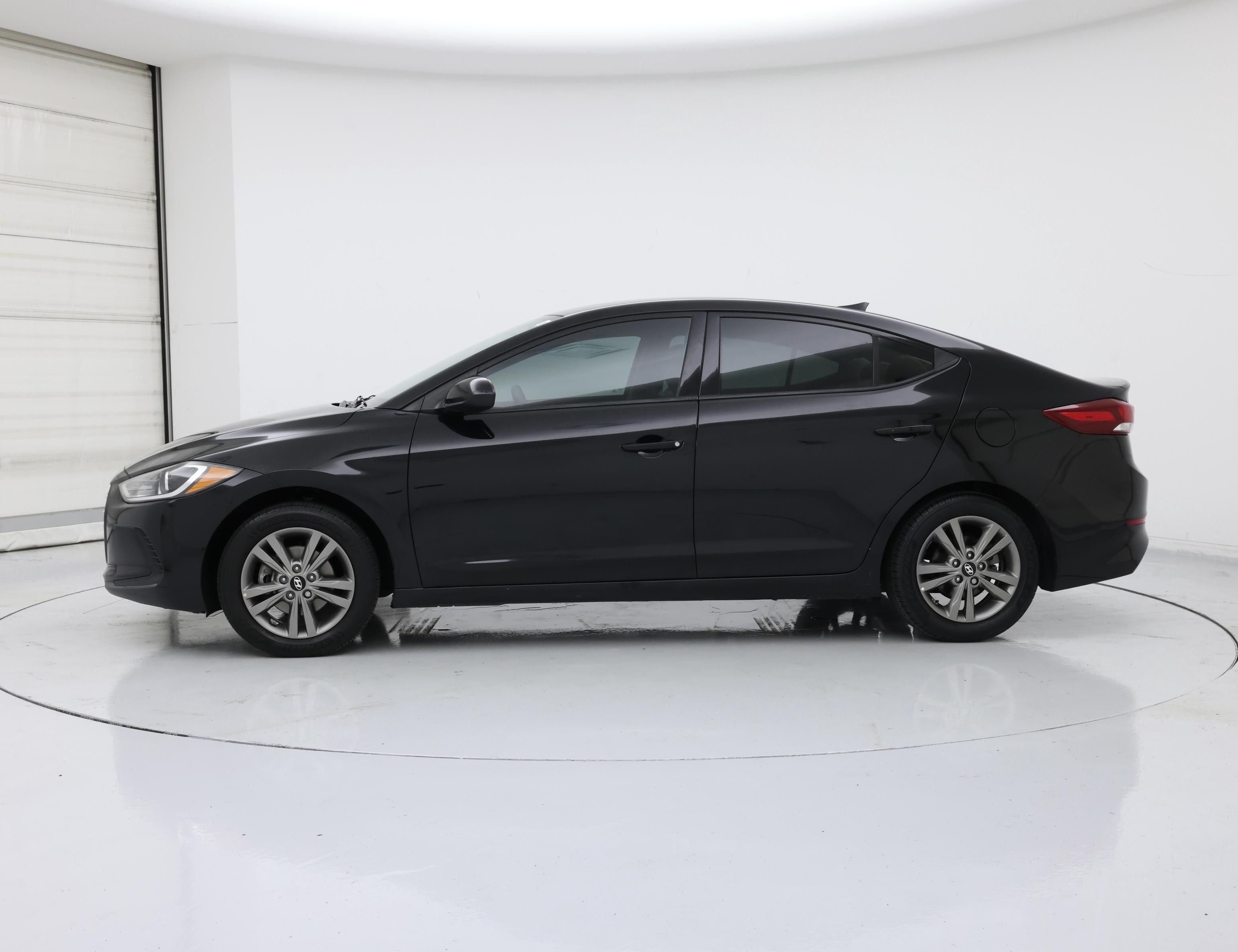 Thumbnail: 2018 Hyundai Elantra - 3