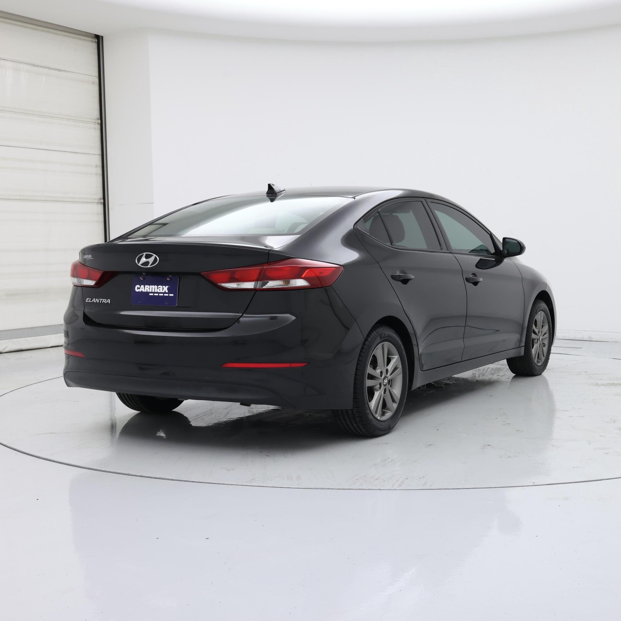 Thumbnail: 2018 Hyundai Elantra - 8