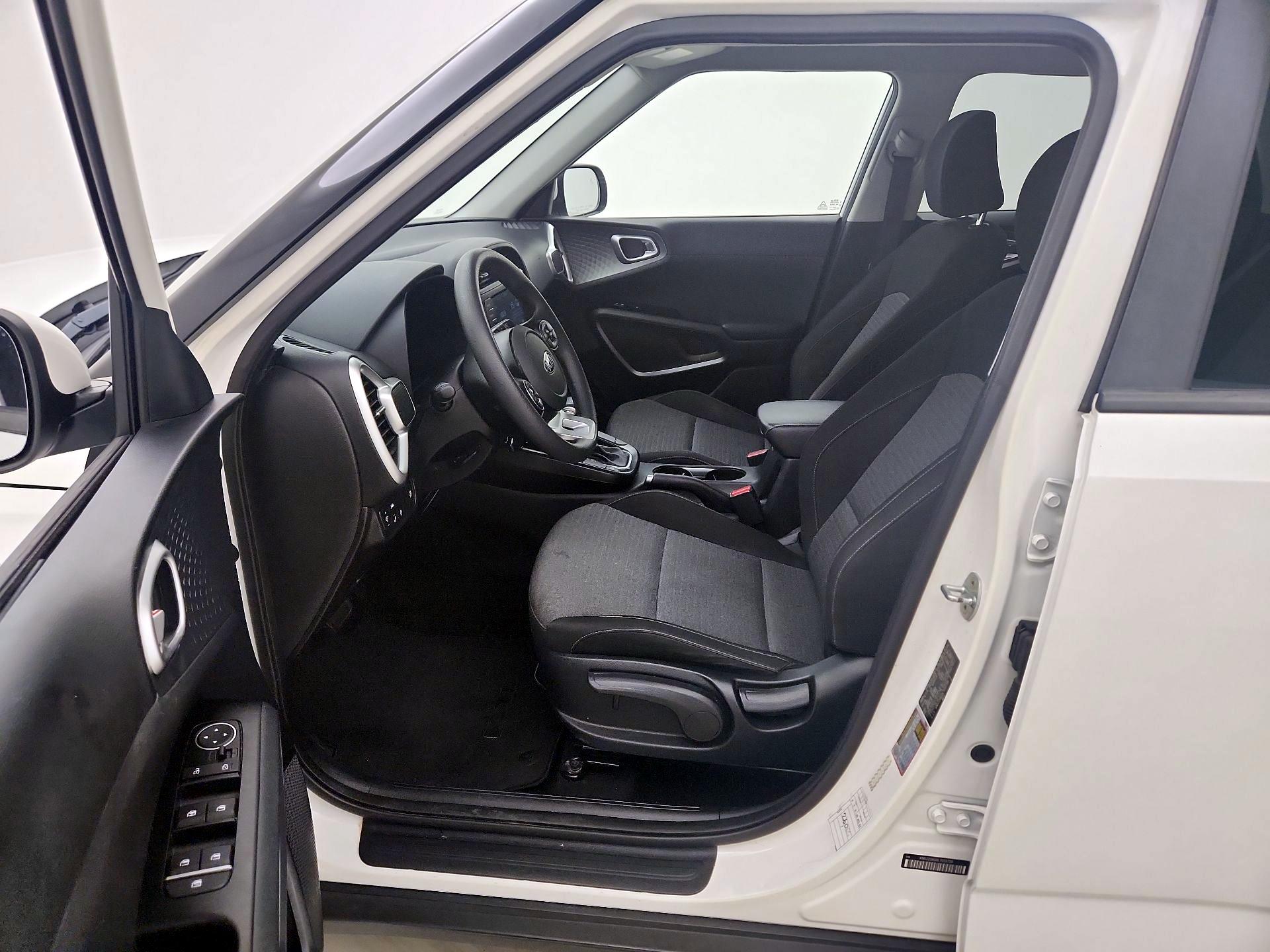 Thumbnail: 2020 Kia Soul - 11