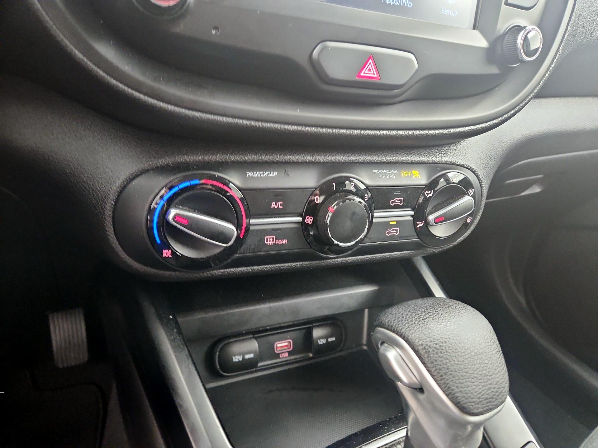 Thumbnail: 2020 Kia Soul - 16