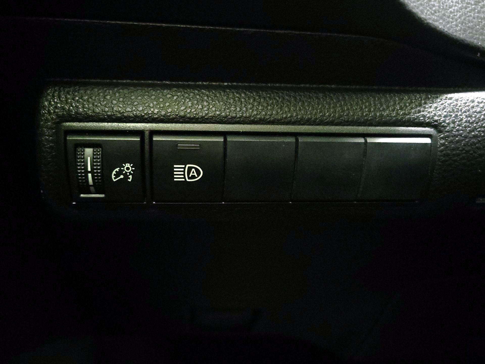 Thumbnail: 2020 Toyota Corolla - 13