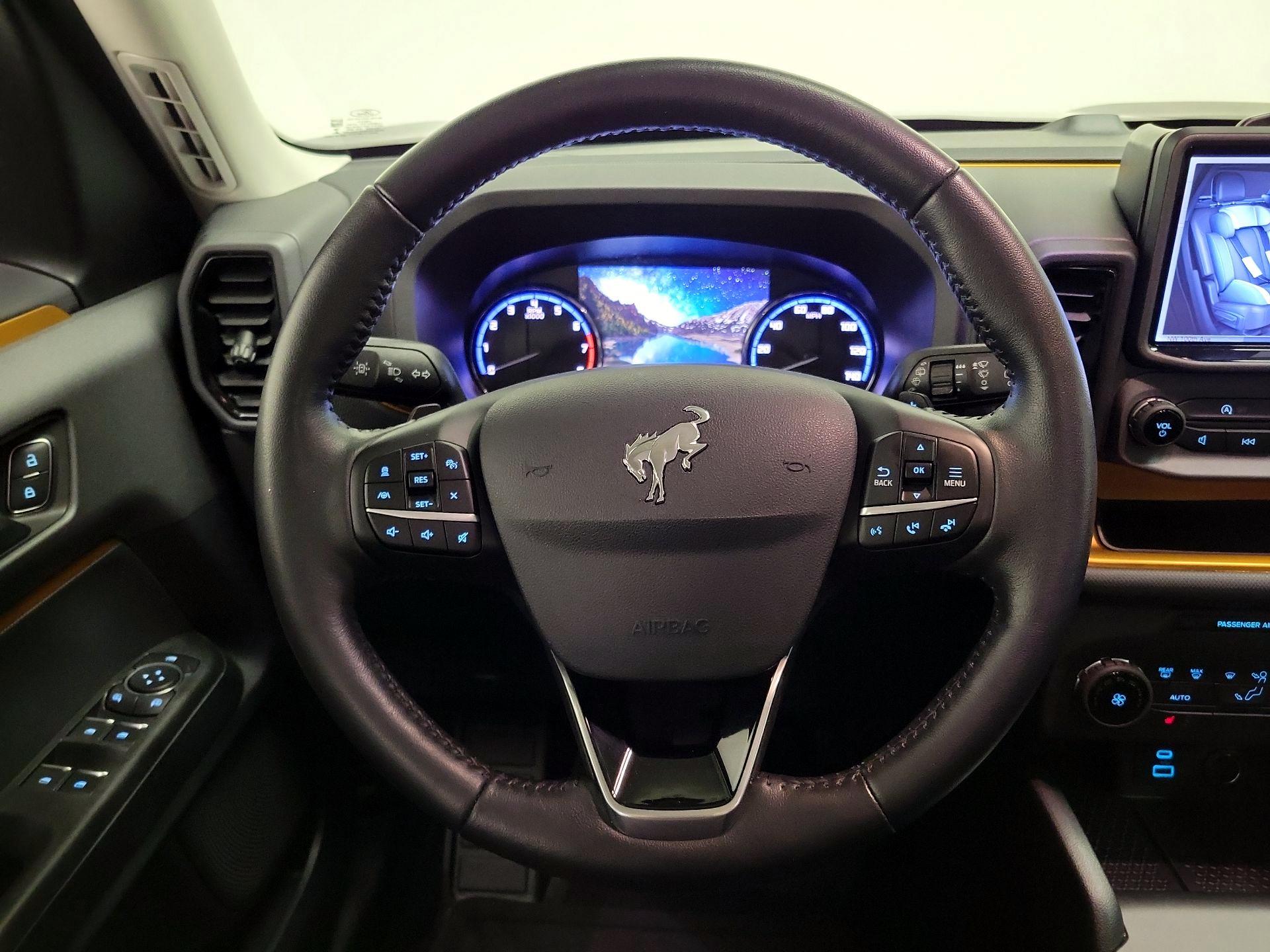 Thumbnail: 2022 Ford Bronco Sport - 10