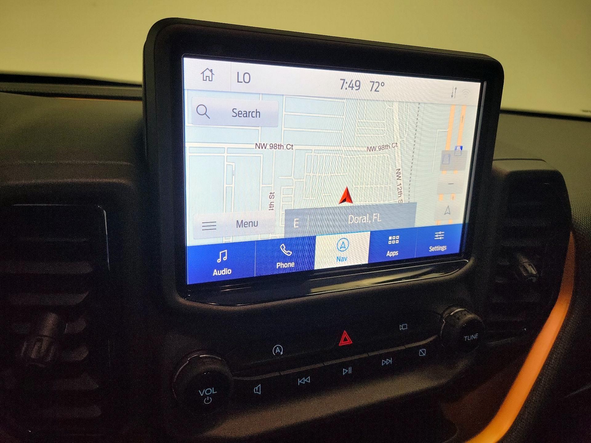 Thumbnail: 2022 Ford Bronco Sport - 14