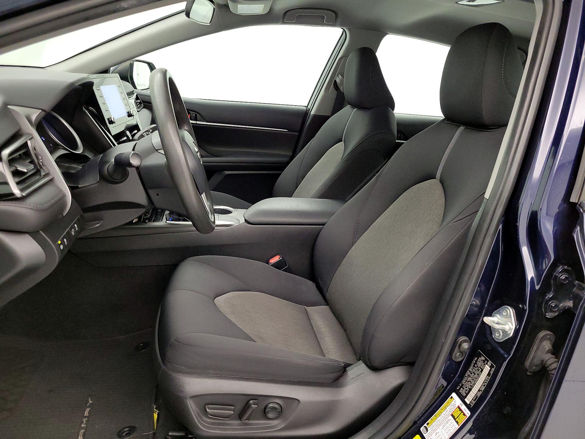 Thumbnail: 2022 Toyota Camry - 11