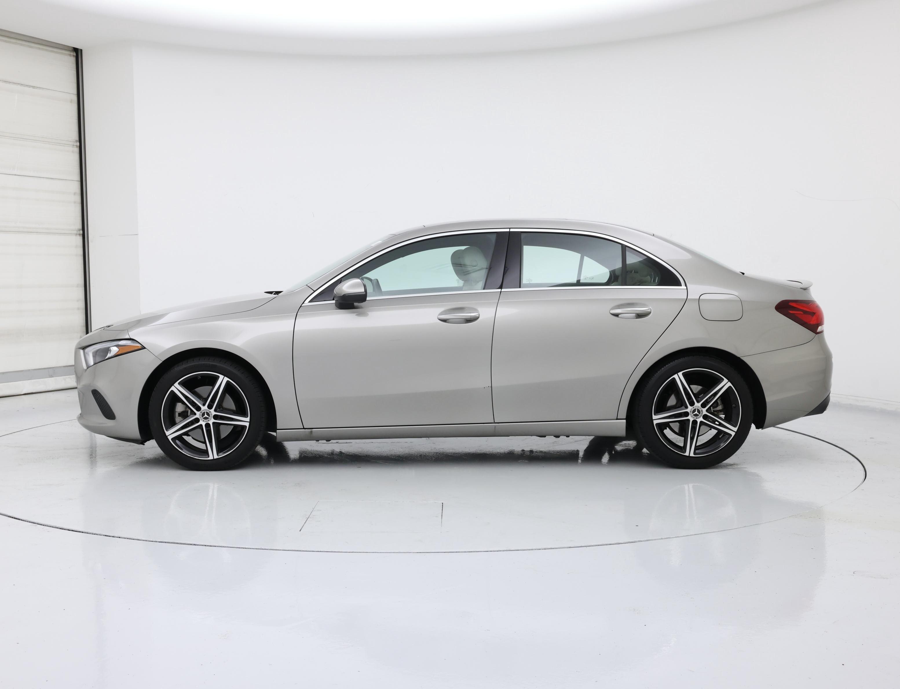 Thumbnail: 2019 Mercedes-Benz A-Class - 3