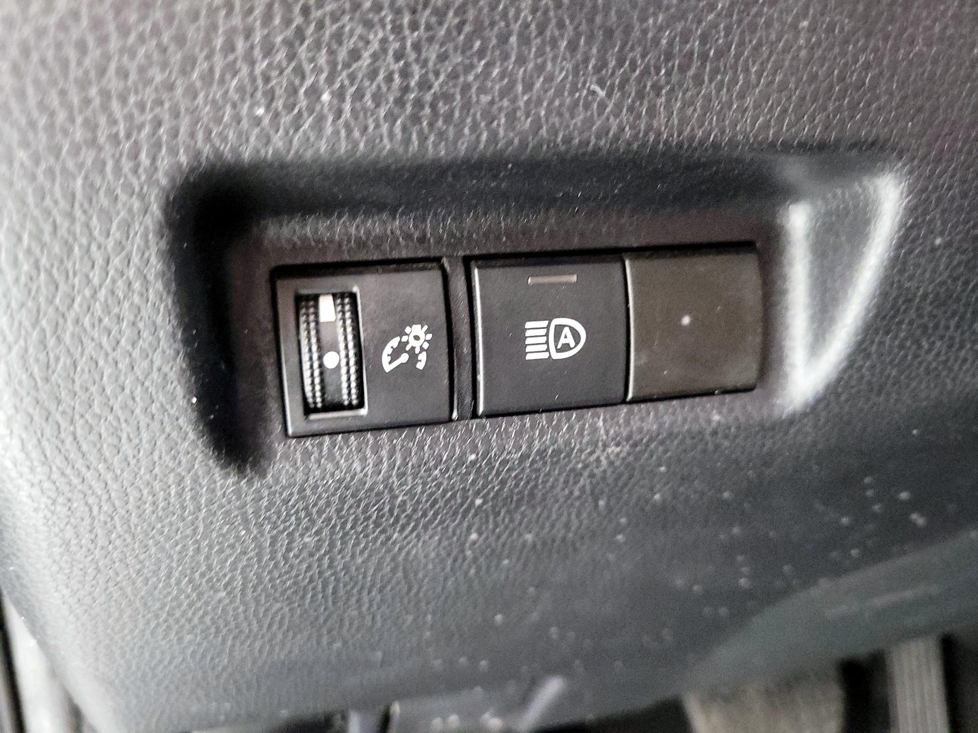 Thumbnail: 2021 Toyota RAV4 - 13