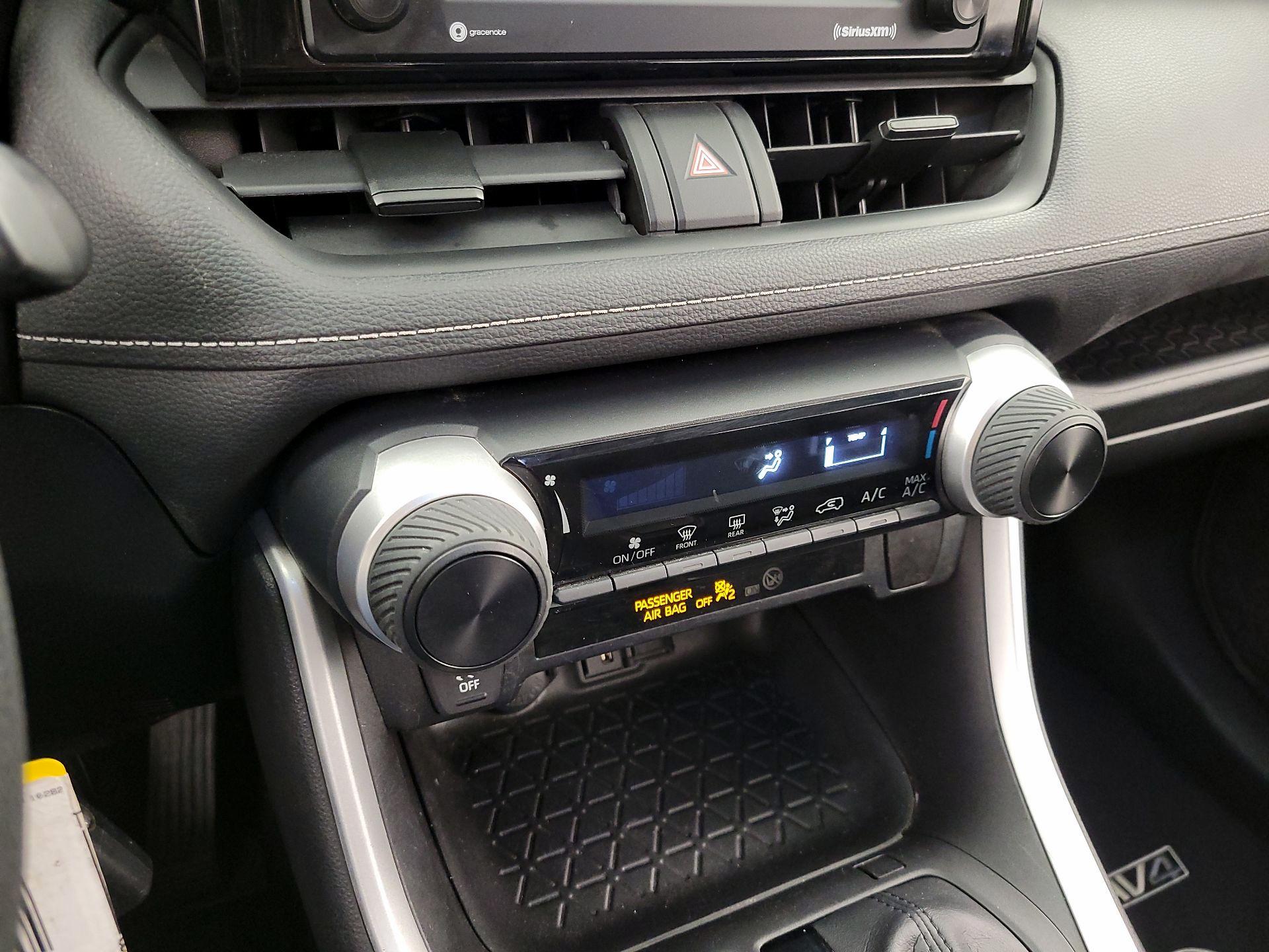 Thumbnail: 2021 Toyota RAV4 - 16