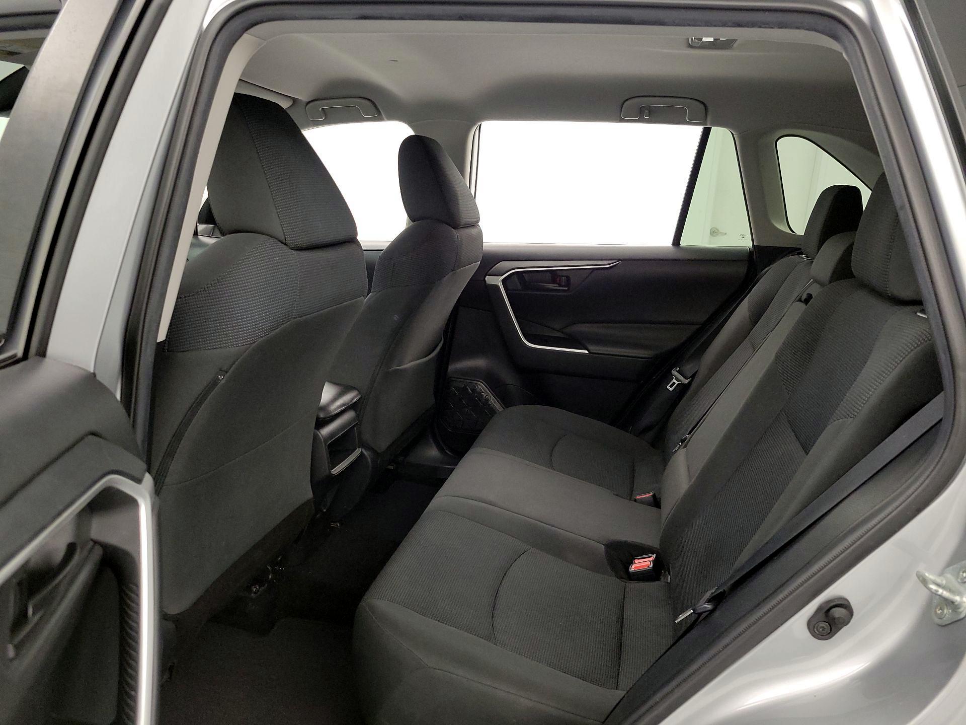 Thumbnail: 2021 Toyota RAV4 - 19