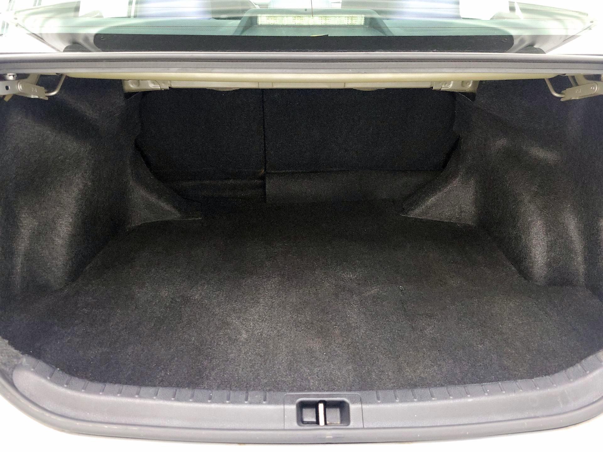 Thumbnail: 2018 Toyota Corolla - 20