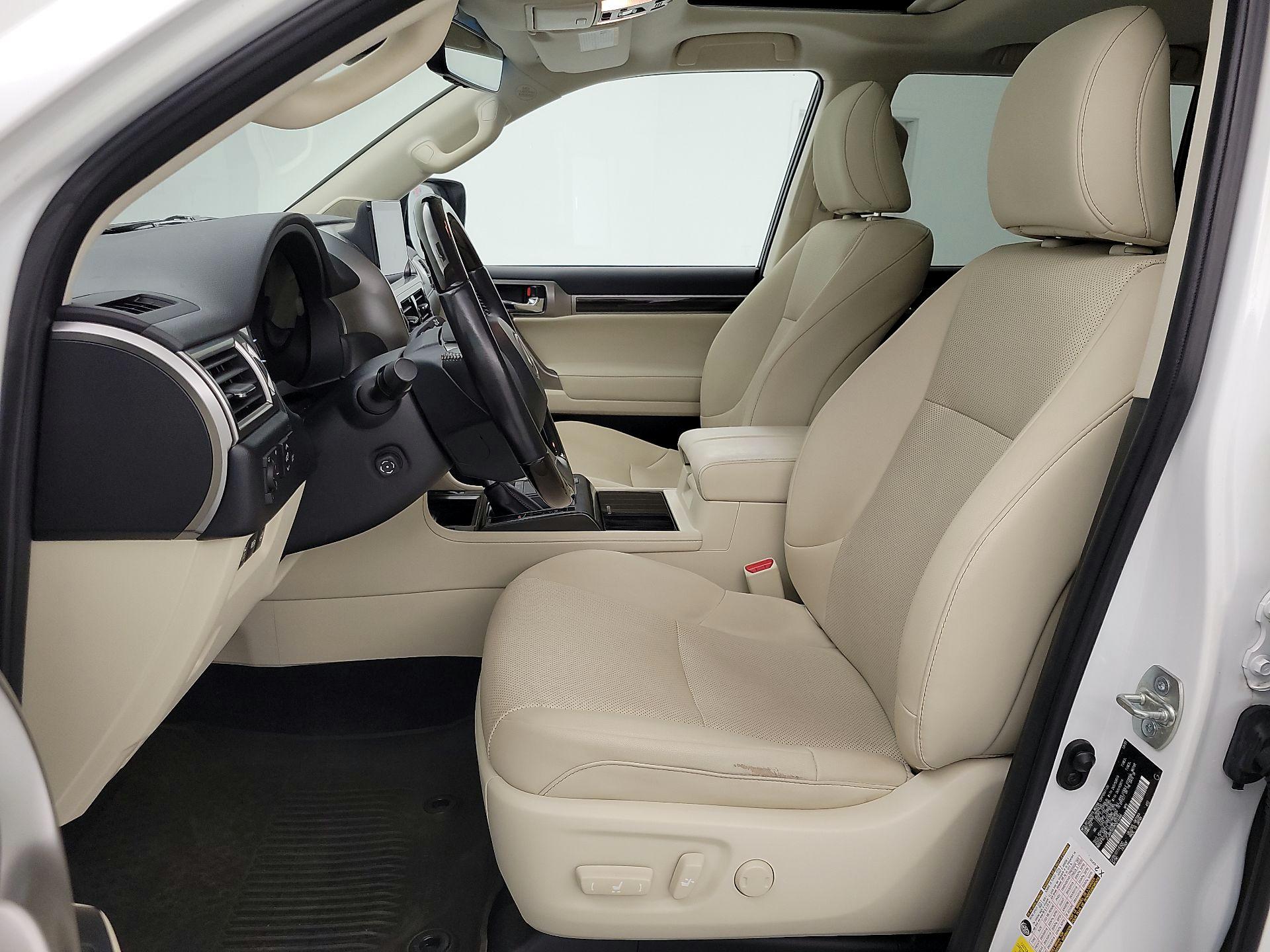 Thumbnail: 2022 Lexus GX - 11