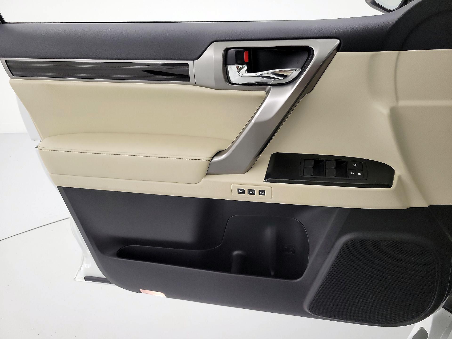 Thumbnail: 2022 Lexus GX - 12