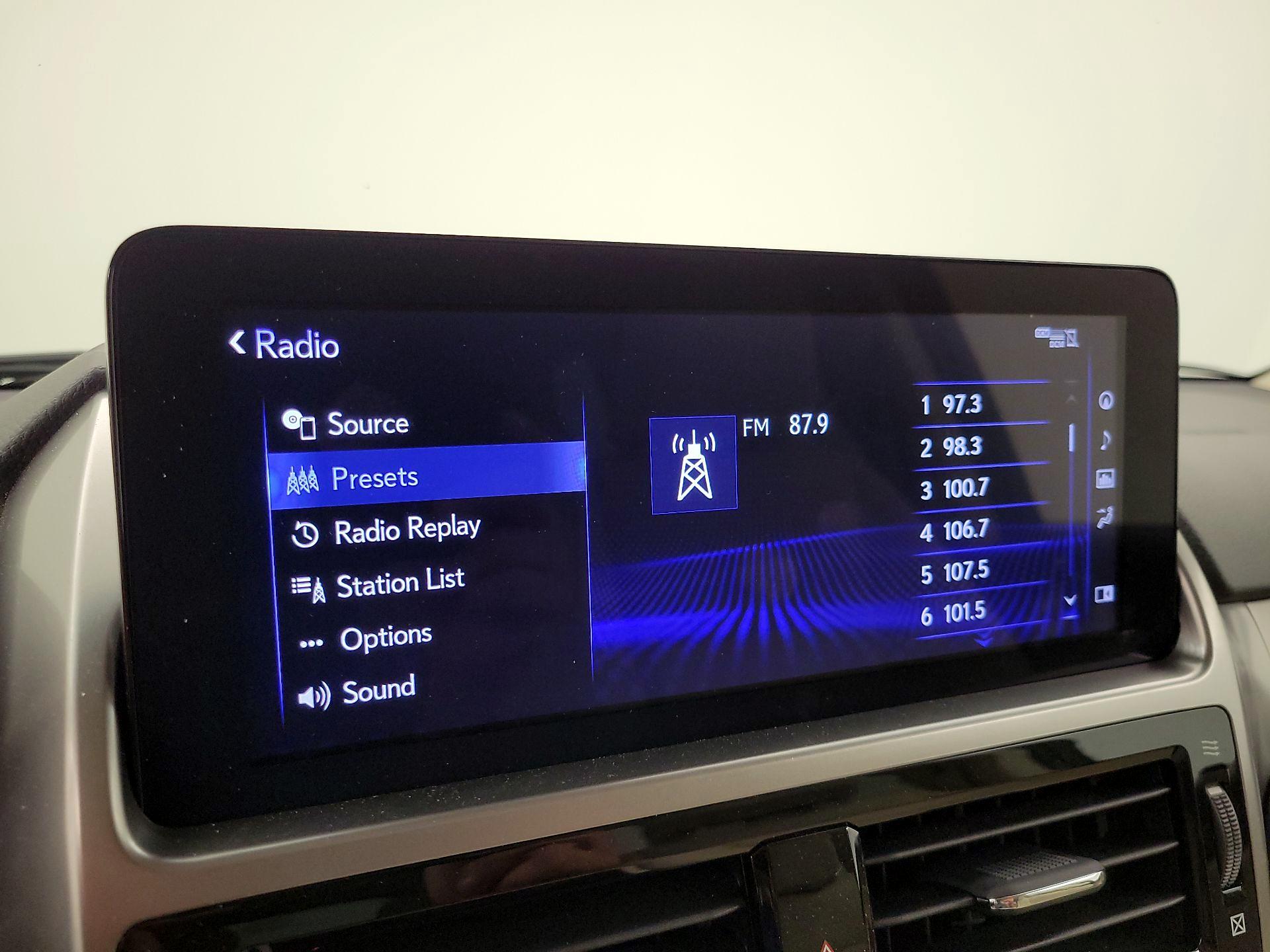 Thumbnail: 2022 Lexus GX - 16