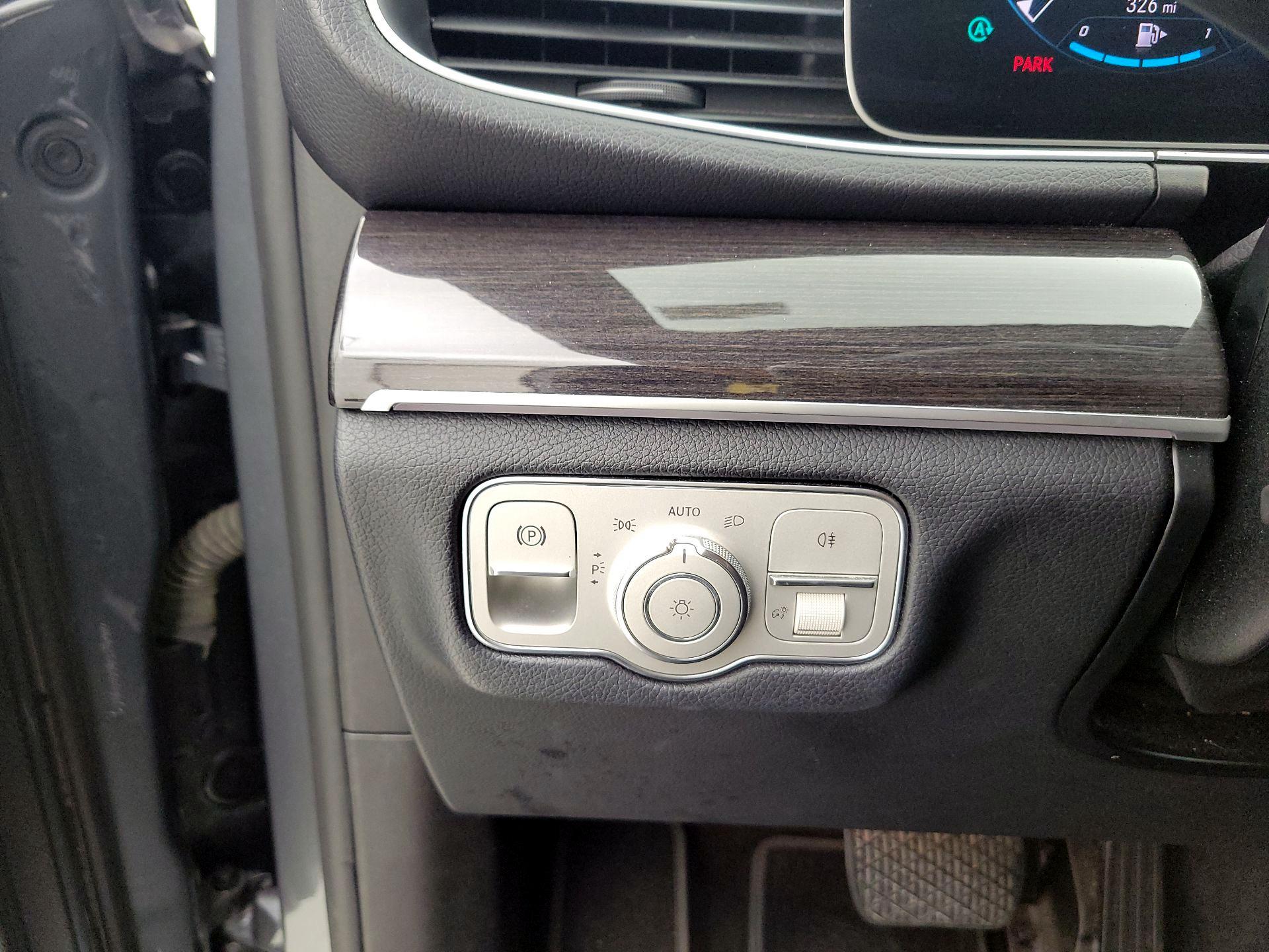 Thumbnail: 2020 Mercedes-Benz GLE - 13