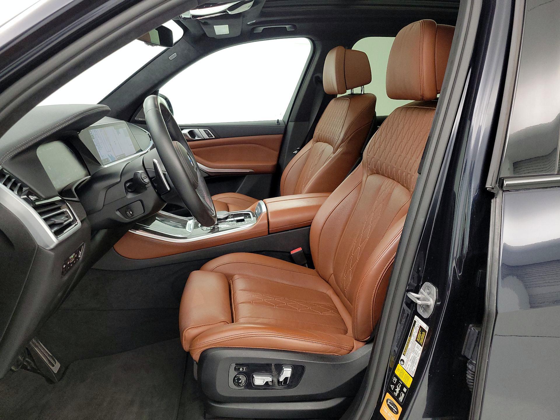 Thumbnail: 2021 BMW X5 - 11