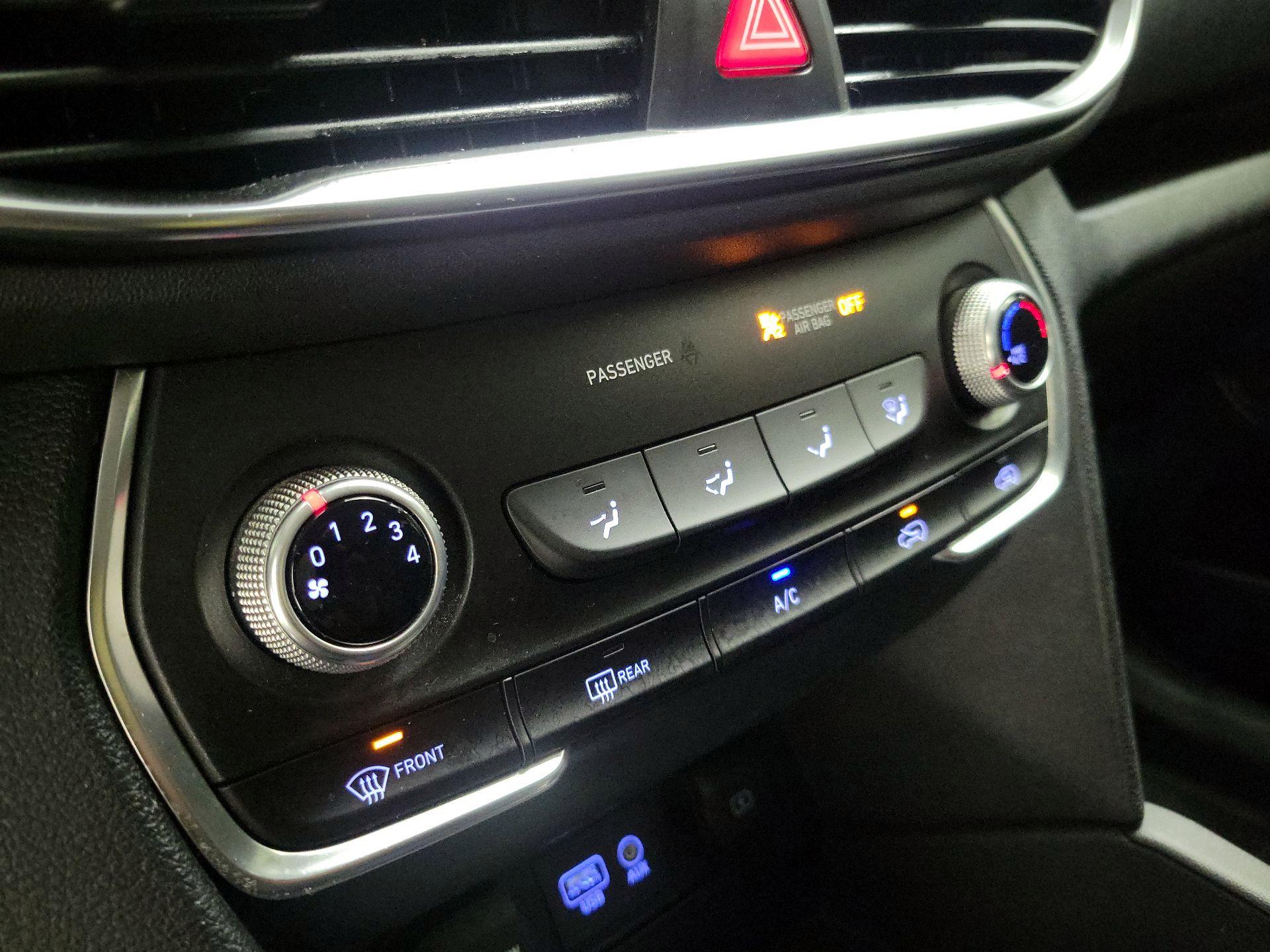 Thumbnail: 2019 Hyundai Santa Fe - 16