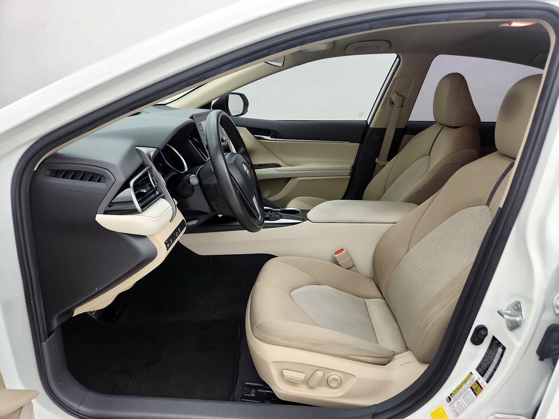 Thumbnail: 2021 Toyota Camry - 11