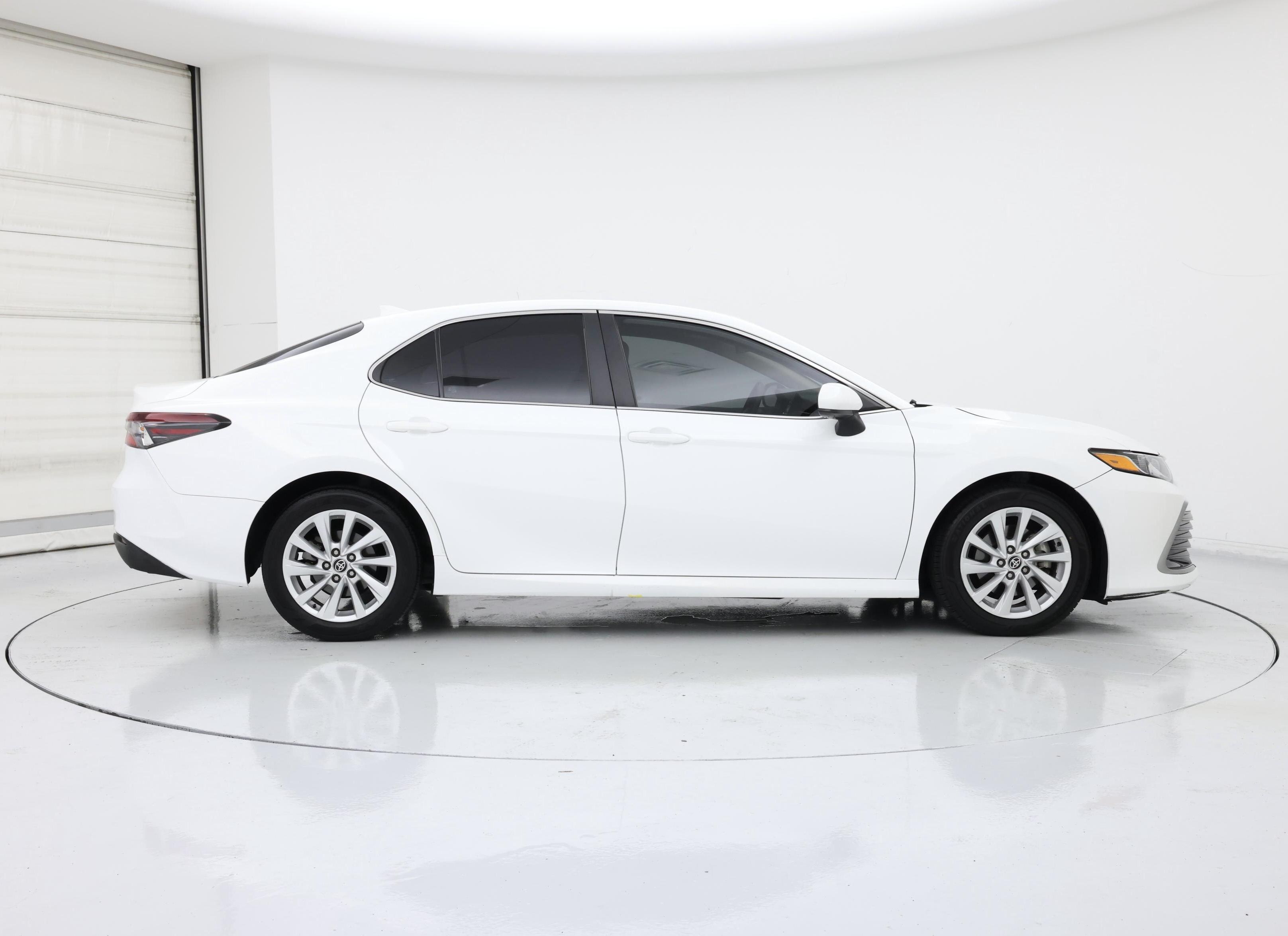 Thumbnail: 2021 Toyota Camry - 7