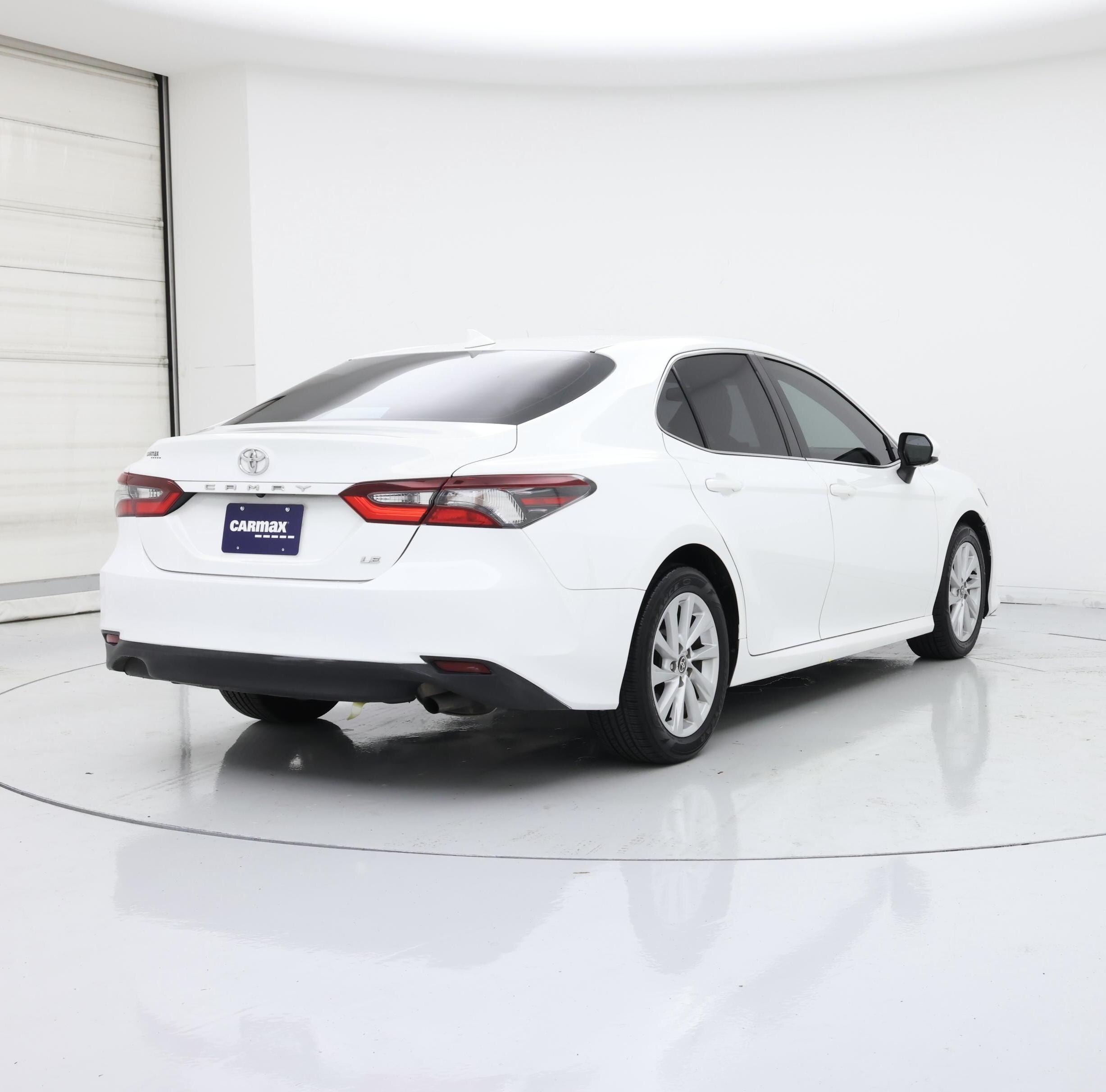 Thumbnail: 2021 Toyota Camry - 8