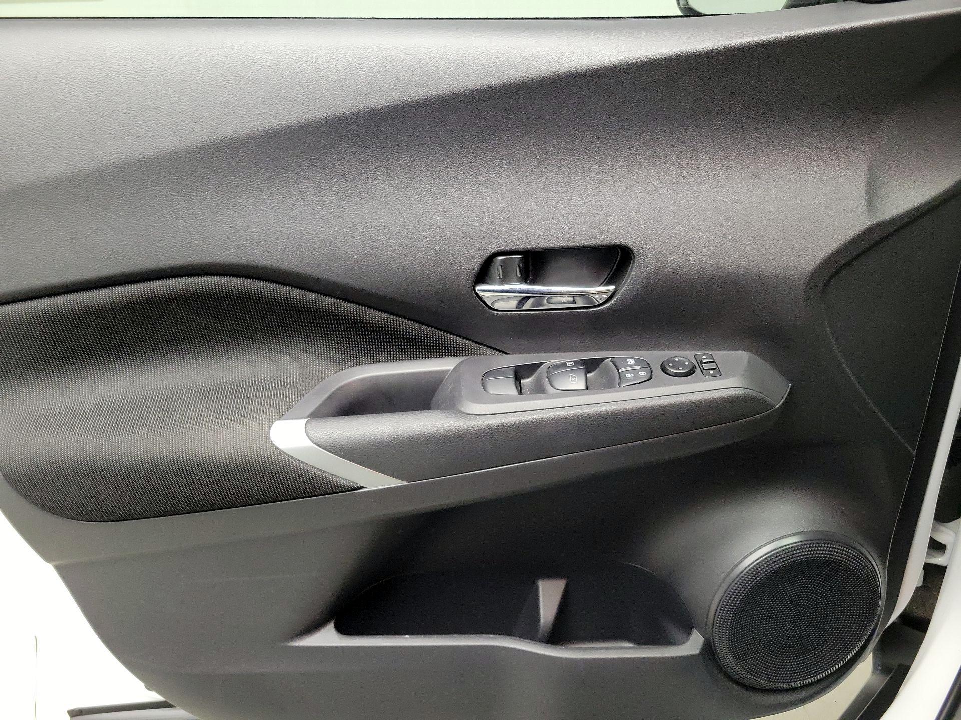 Thumbnail: 2023 Nissan Kicks - 12