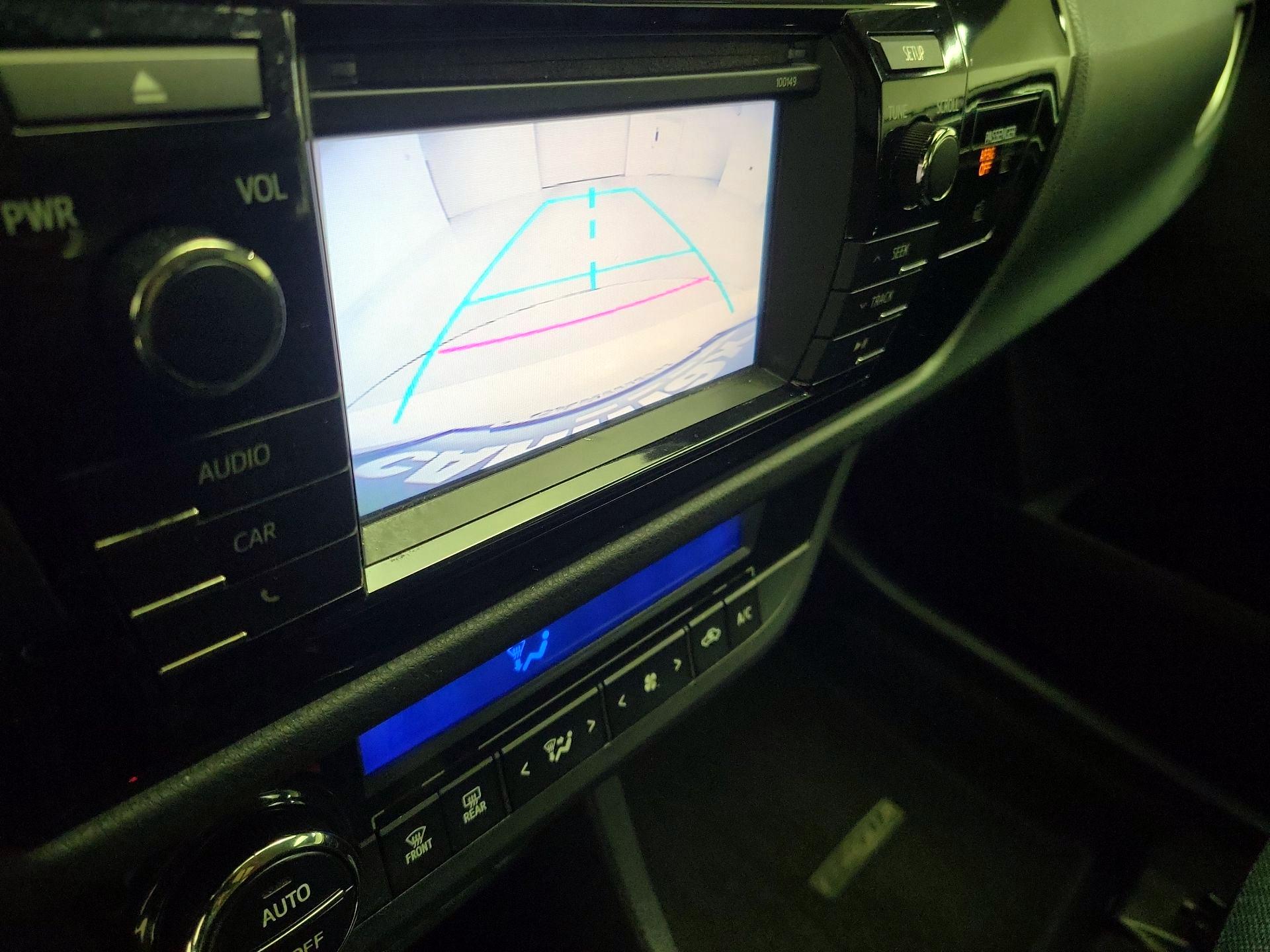 Thumbnail: 2015 Toyota Corolla - 14