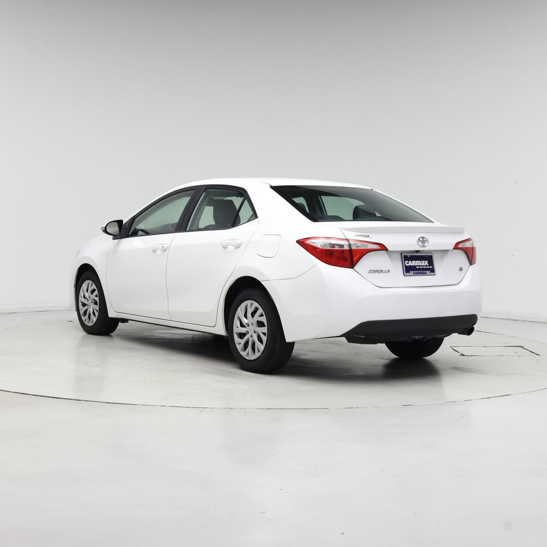 Thumbnail: 2015 Toyota Corolla - 2