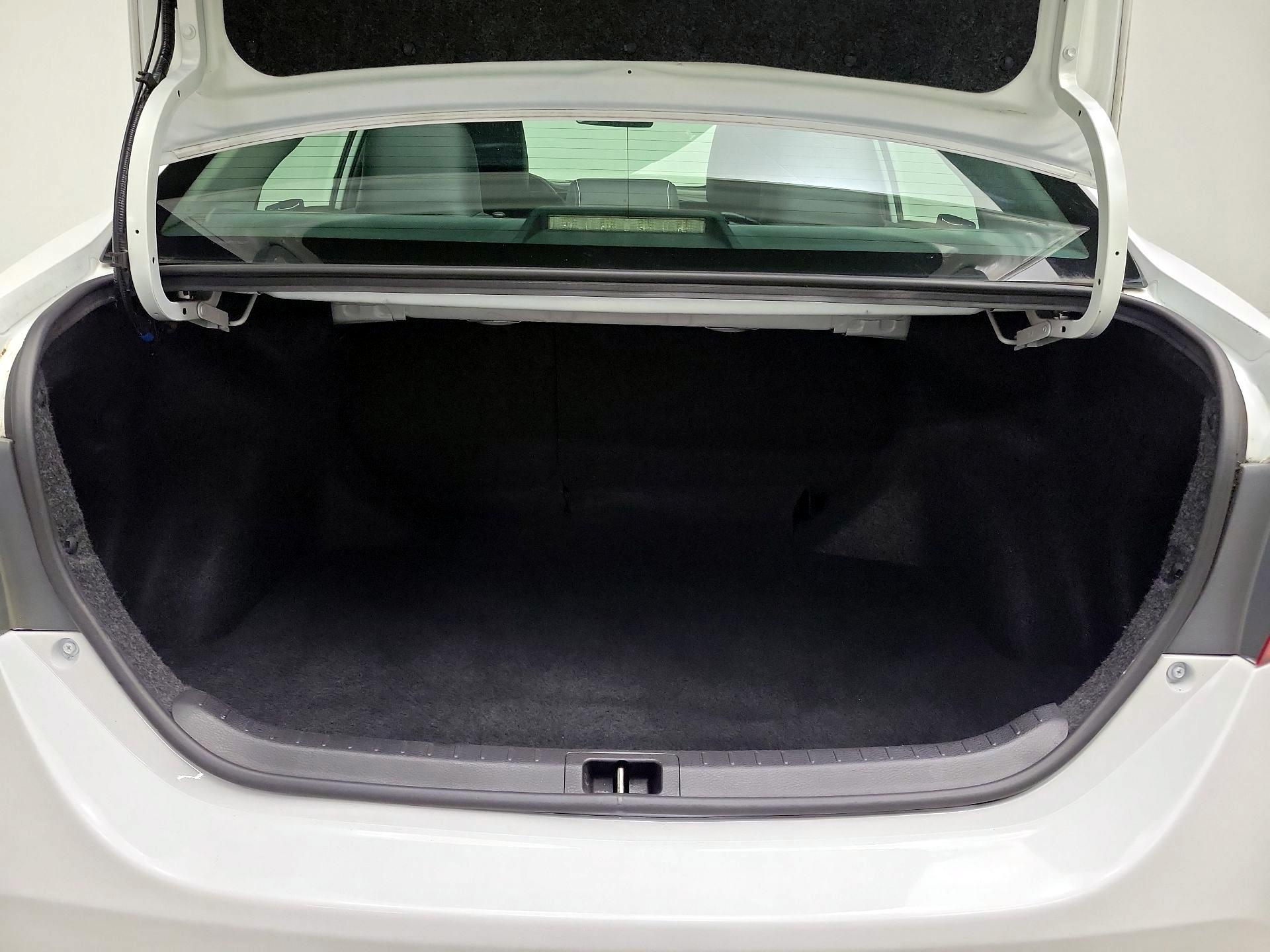 Thumbnail: 2015 Toyota Corolla - 20