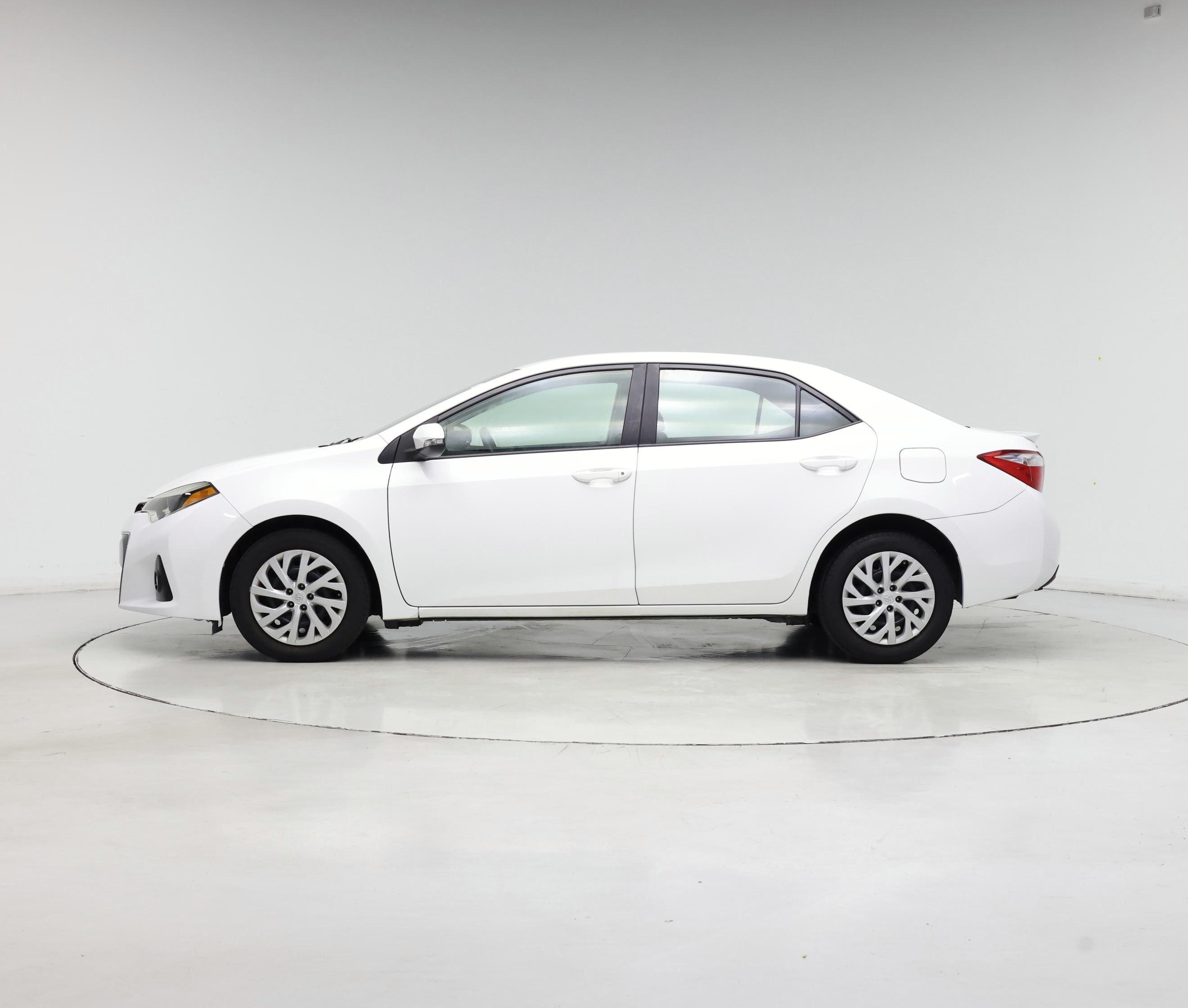 Thumbnail: 2015 Toyota Corolla - 3