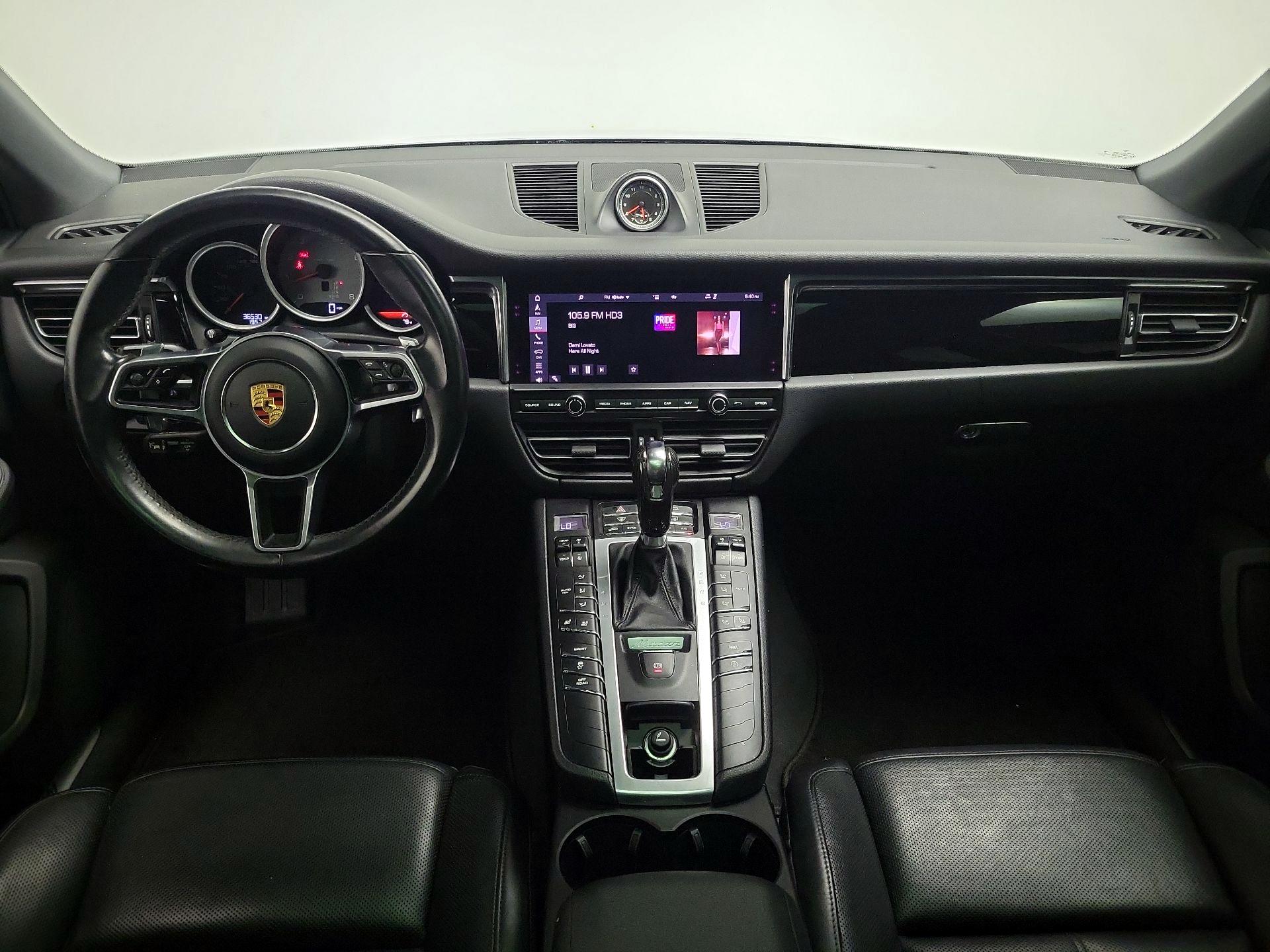 Thumbnail: 2021 Porsche Macan - 9