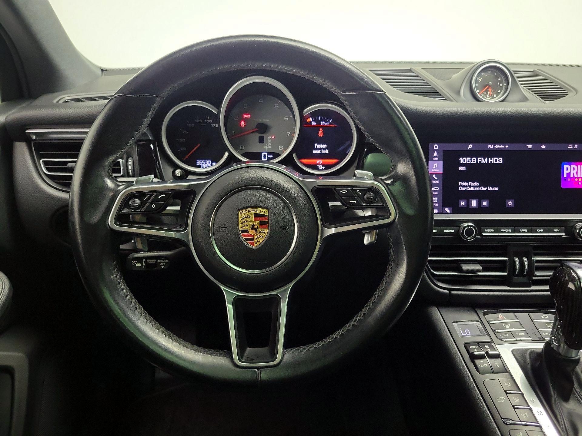 Thumbnail: 2021 Porsche Macan - 10