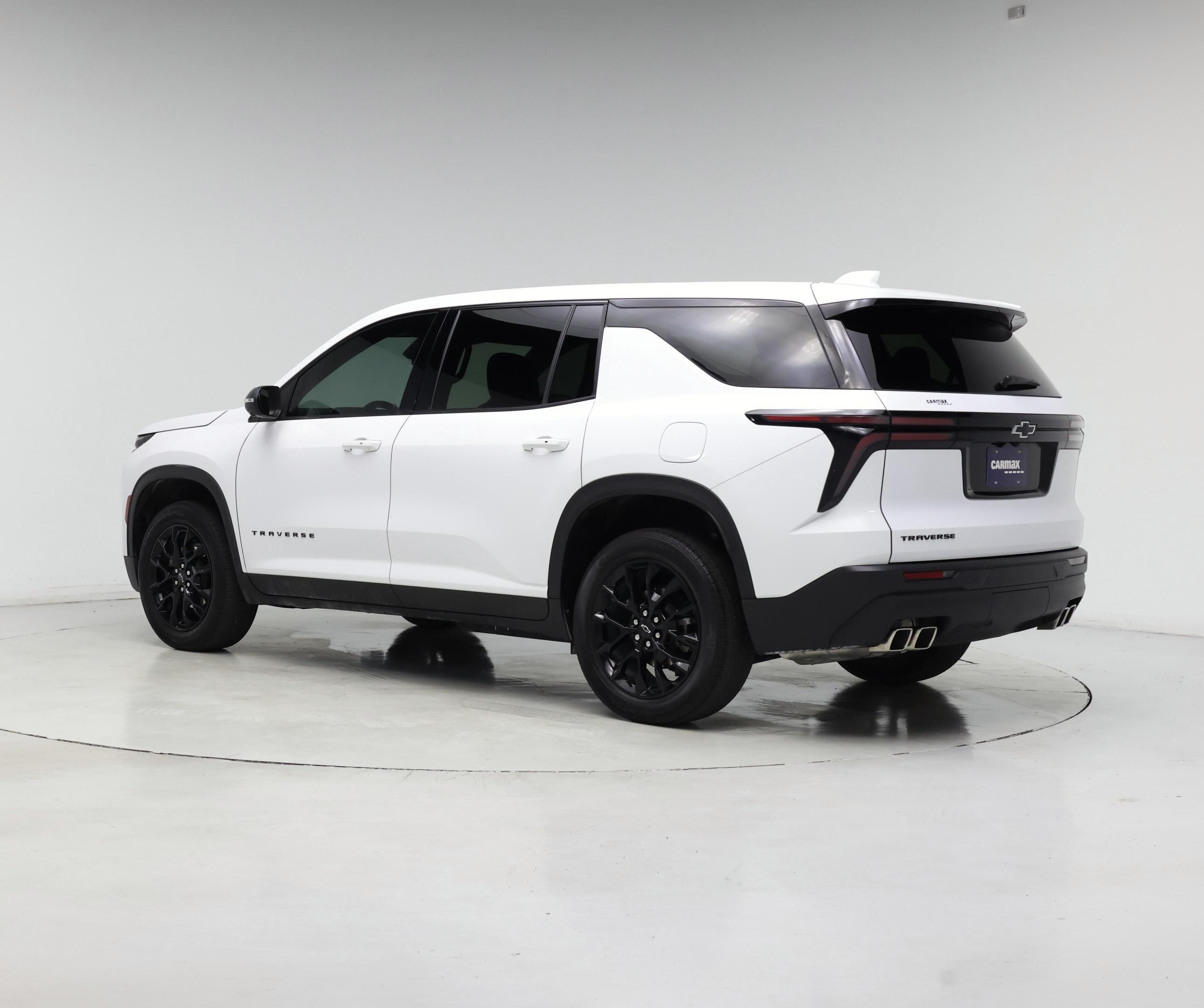 Thumbnail: 2024 Chevrolet Traverse - 2