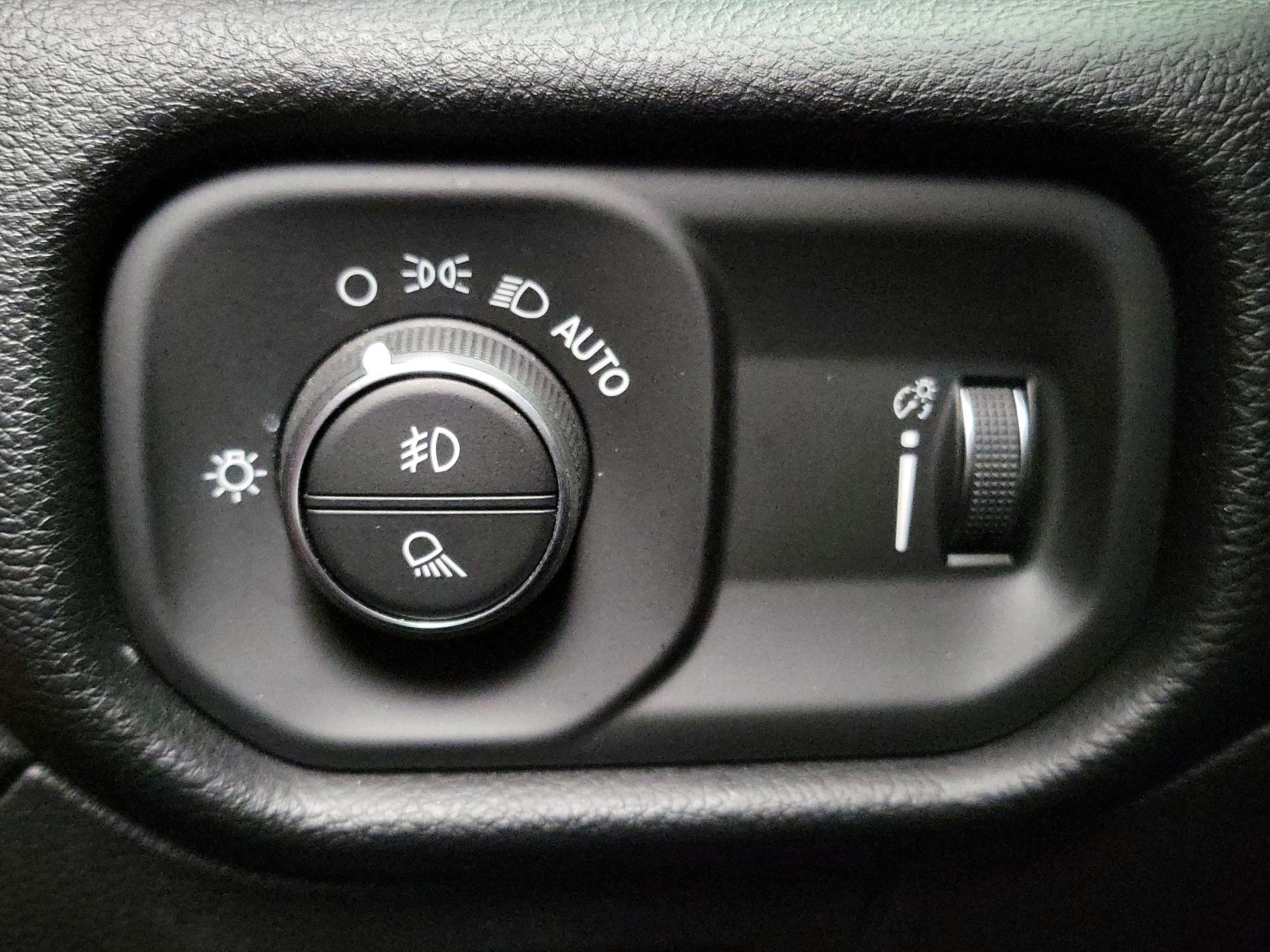 Thumbnail: 2021 RAM 1500 - 13