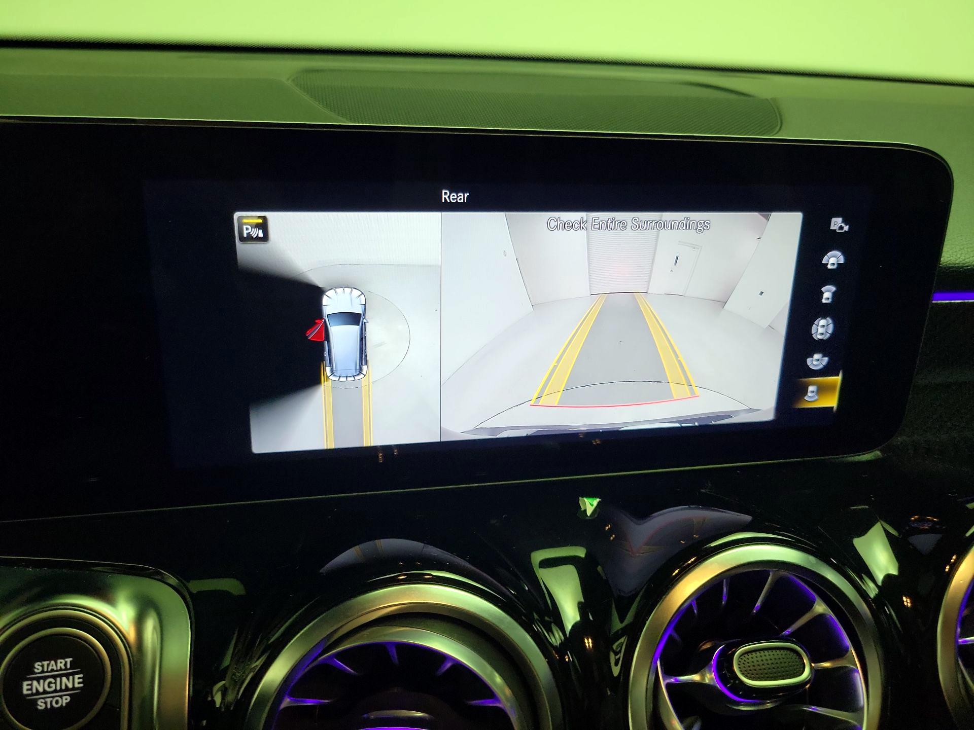 Thumbnail: 2023 Mercedes-Benz GLB - 15