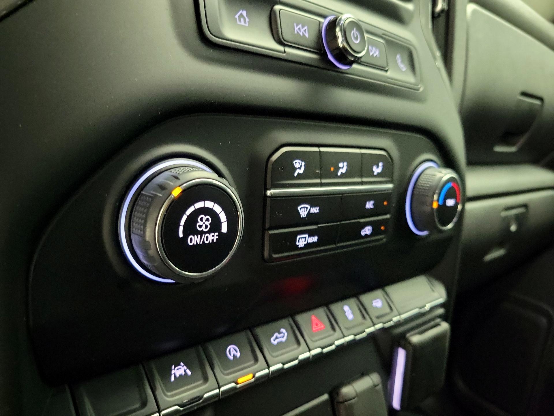 Thumbnail: 2024 Chevrolet Silverado 1500 - 16